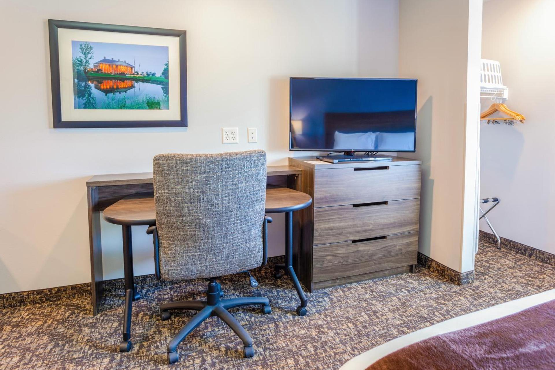 My Place Hotel-Midland, TX photo 6