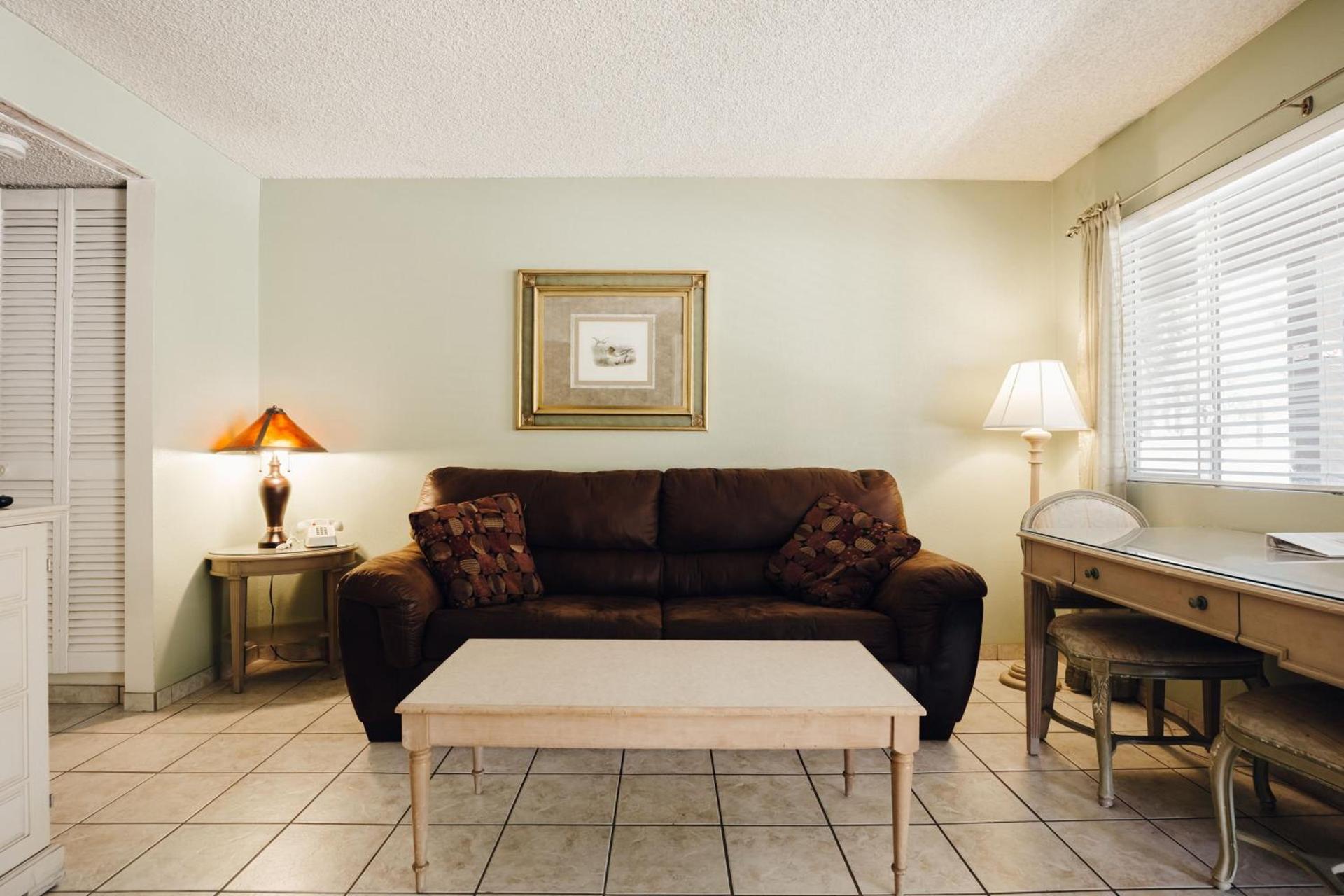 Vintage Lakeside Inn photo 48