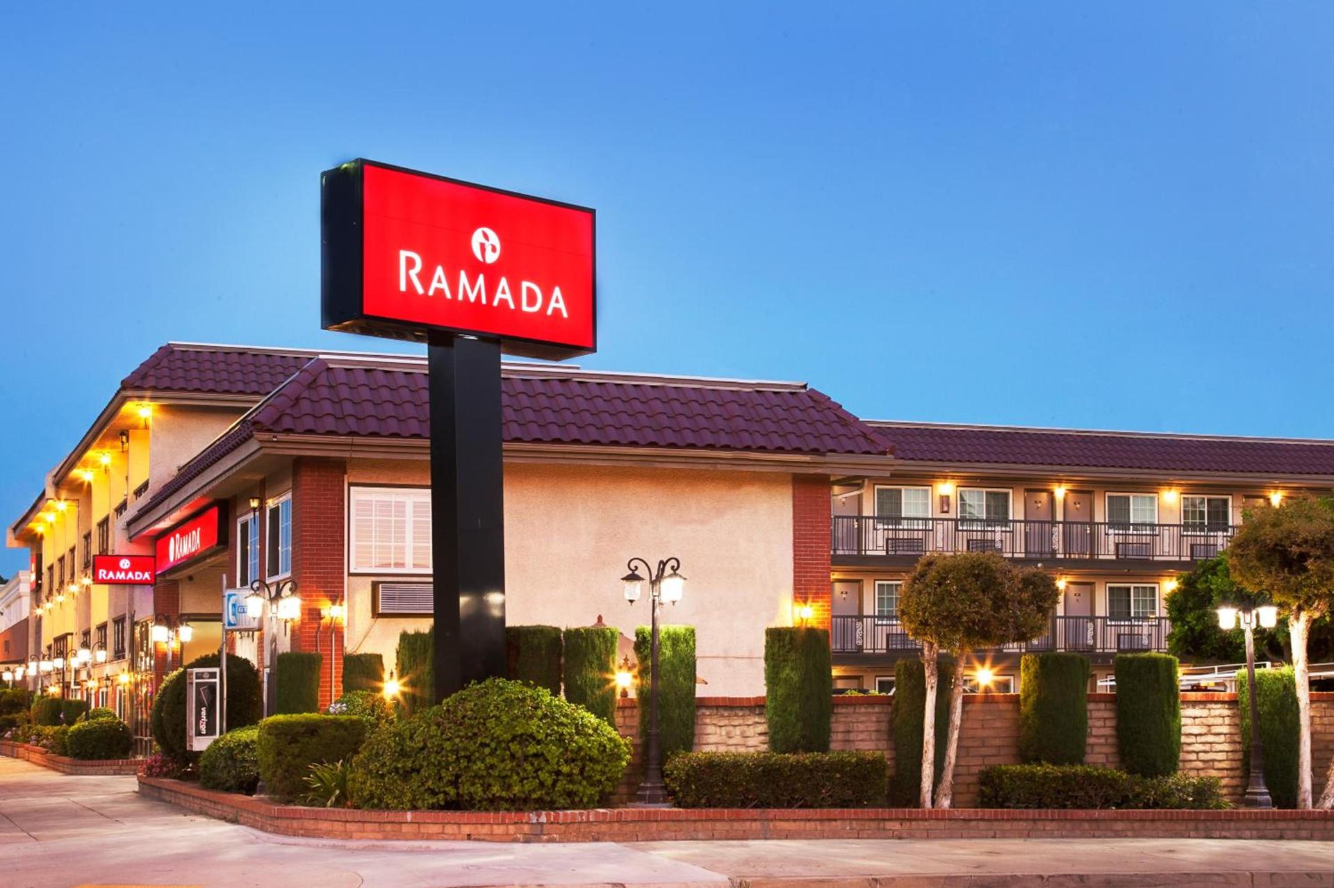 Ramada by Wyndham Pasadena photo 3