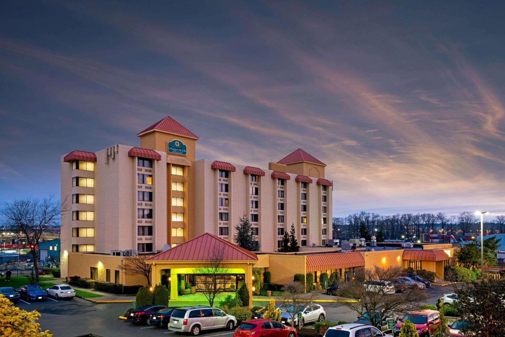 La Quinta by Wyndham Tacoma - Seattle photo 5
