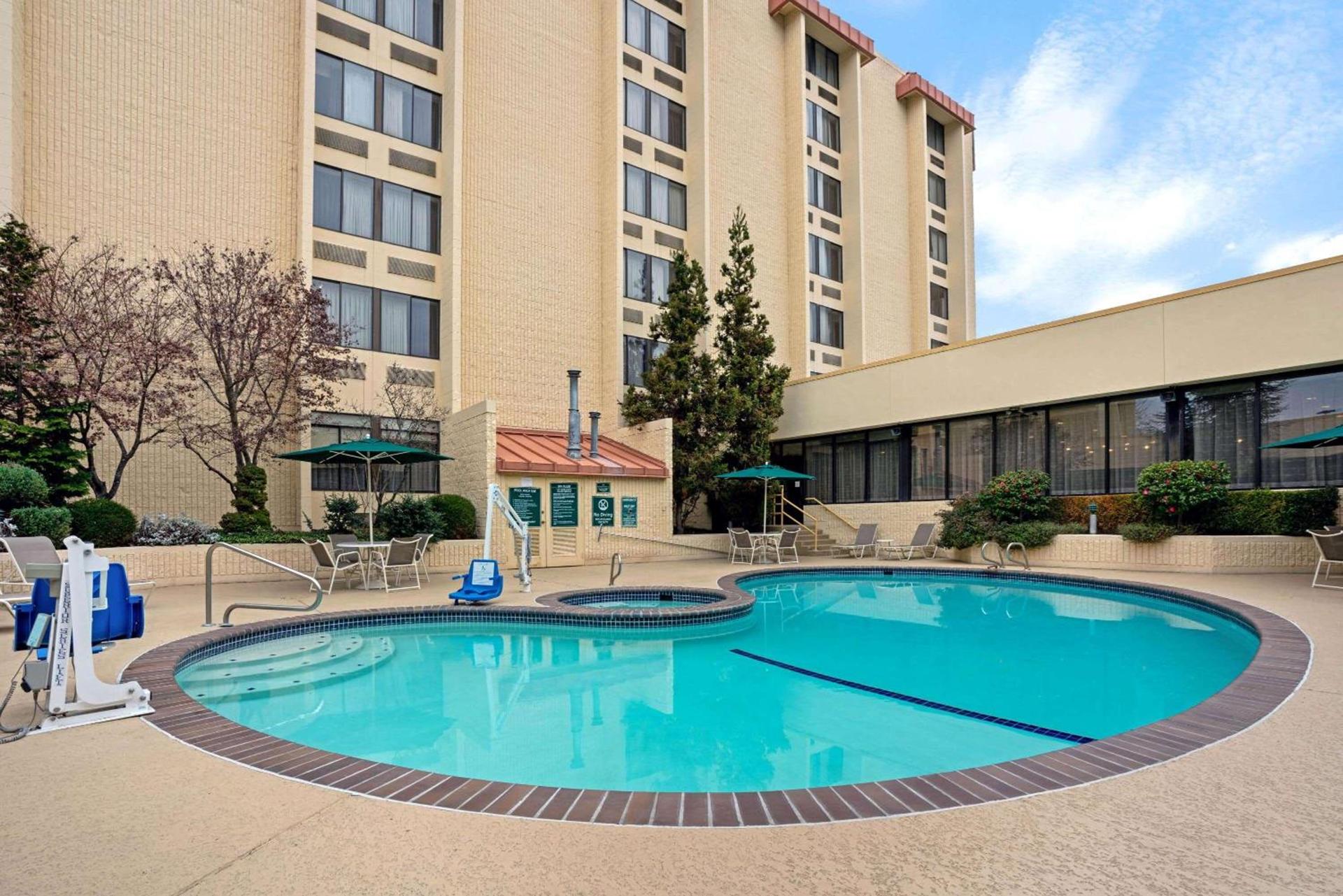La Quinta by Wyndham Tacoma - Seattle photo 29