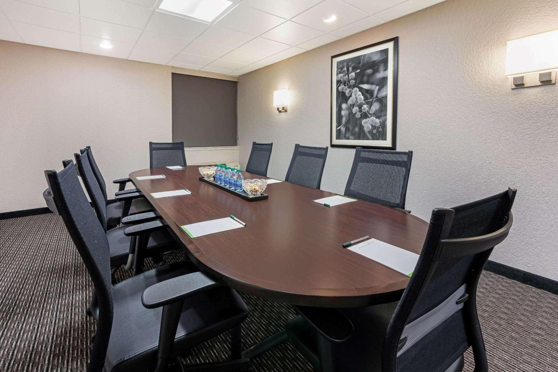 La Quinta by Wyndham Tacoma - Seattle photo 17