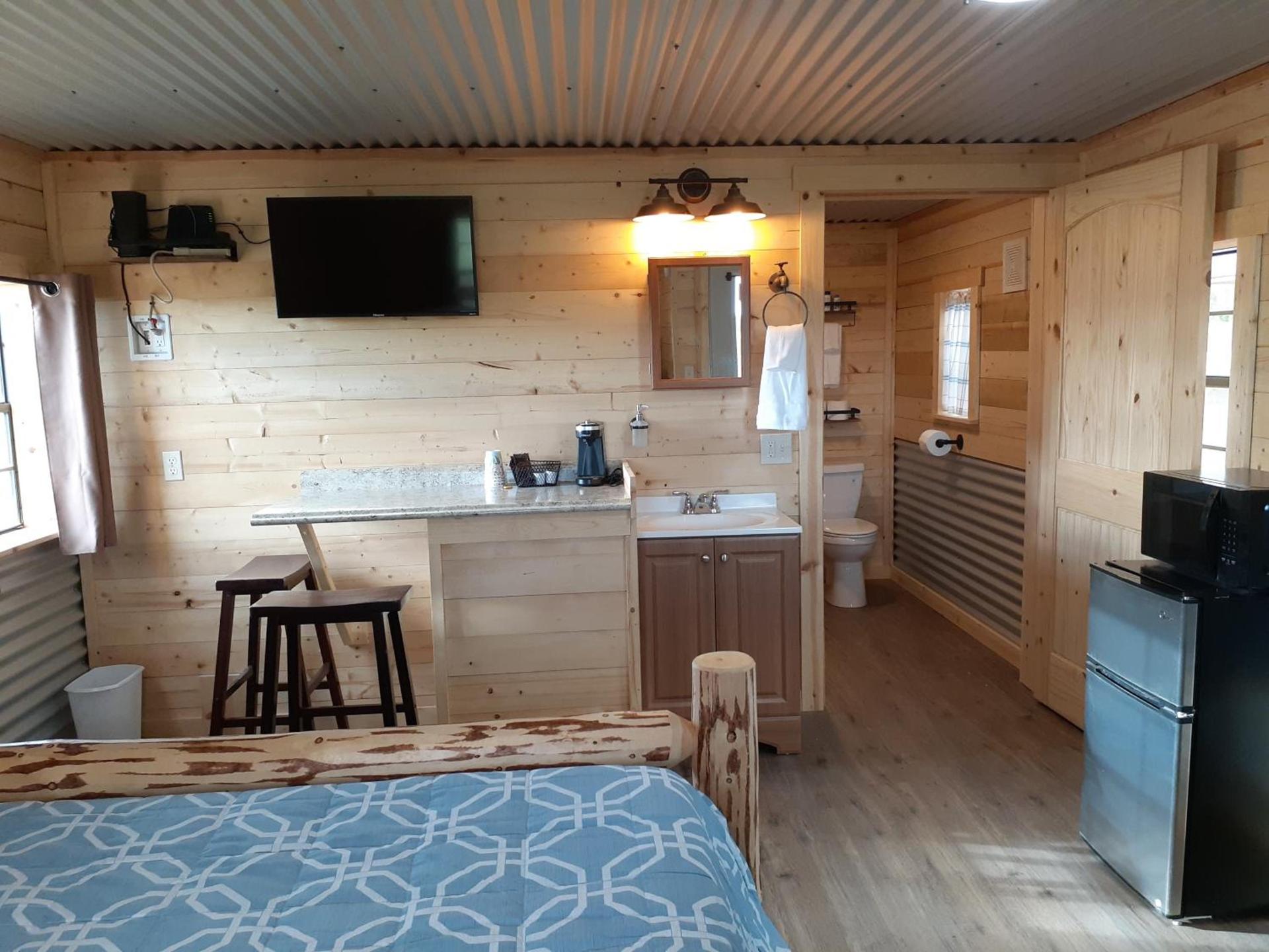 Glacier Acres Guest Ranch photo 2