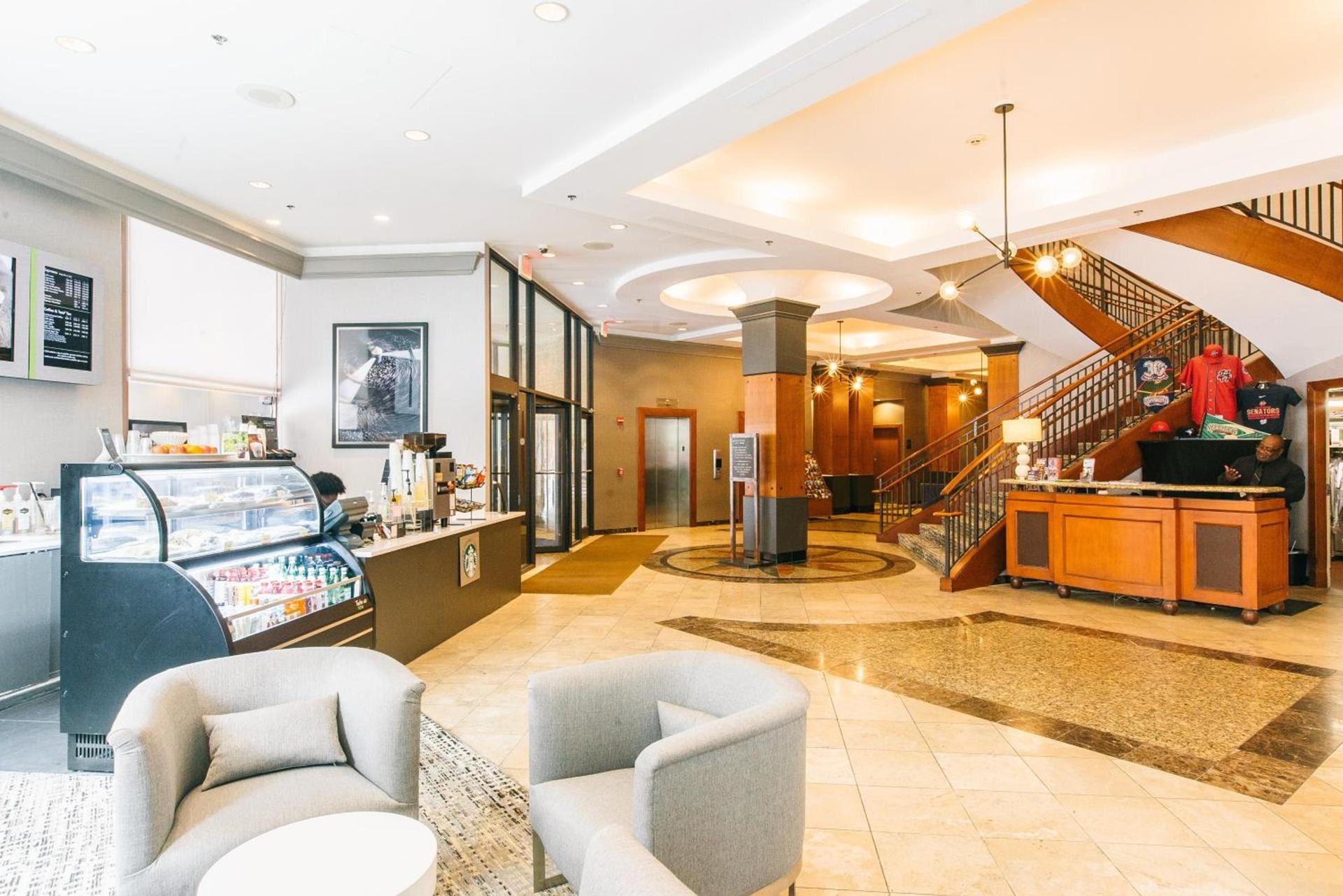 Crowne Plaza Hotel Harrisburg-Hershey by IHG photo 20