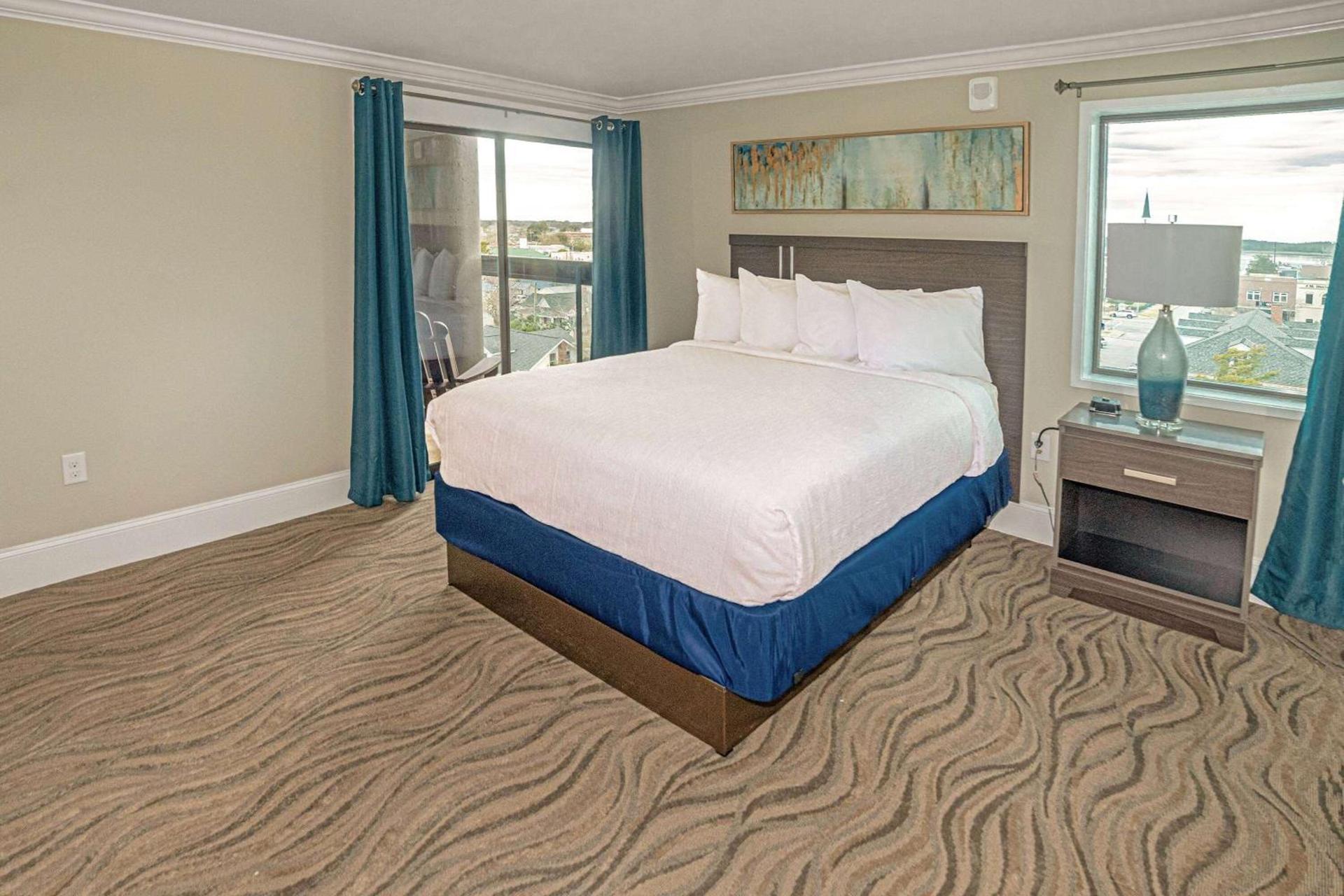Bask Hotel at Big Rock Landing photo 23