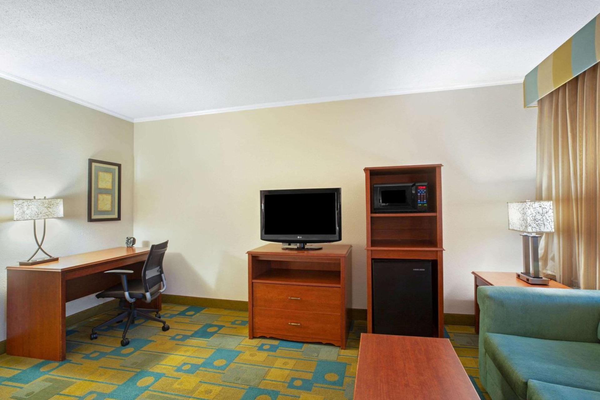 La Quinta Inn by Wyndham Auburn Worcester photo 15