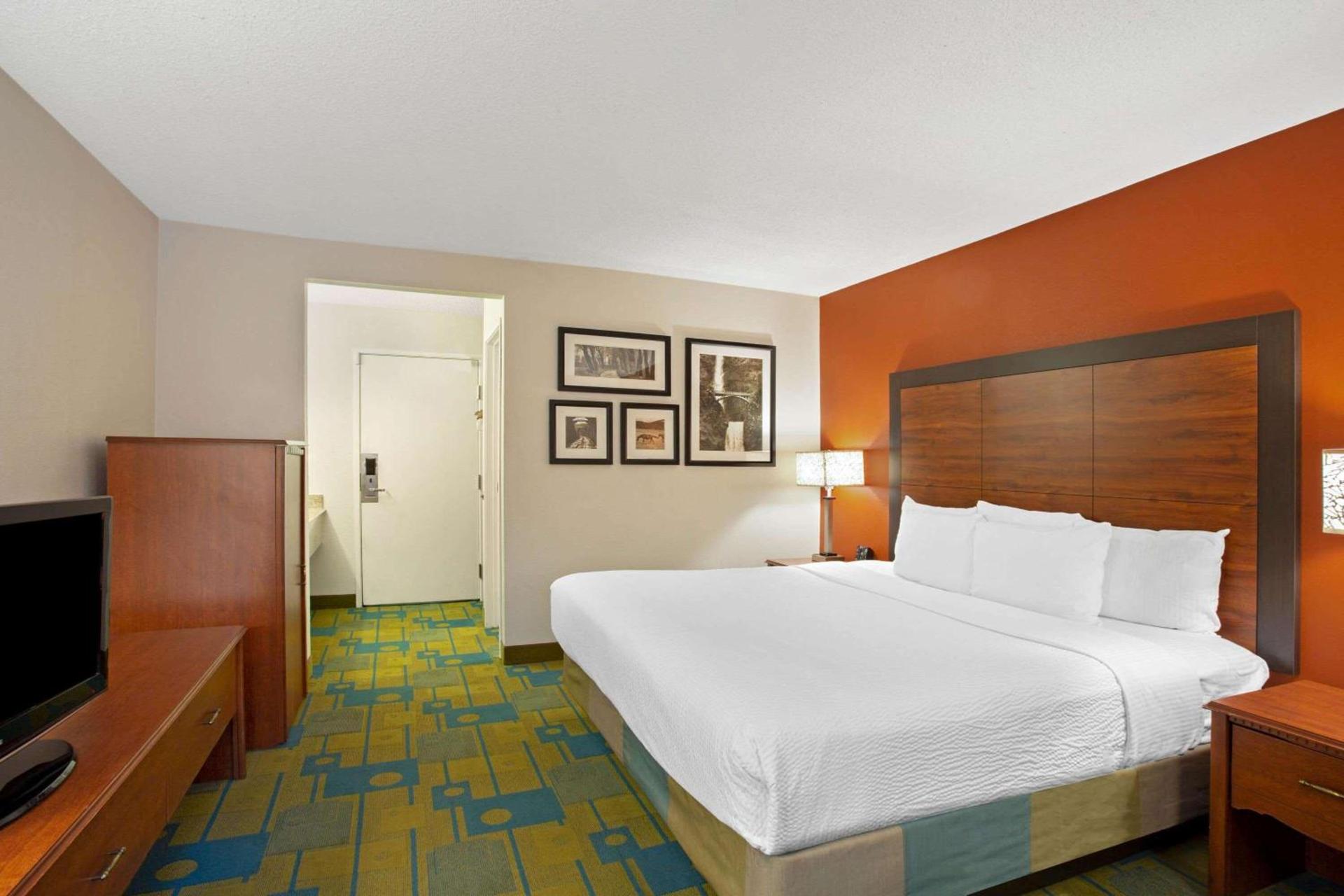 La Quinta Inn by Wyndham Auburn Worcester photo 16