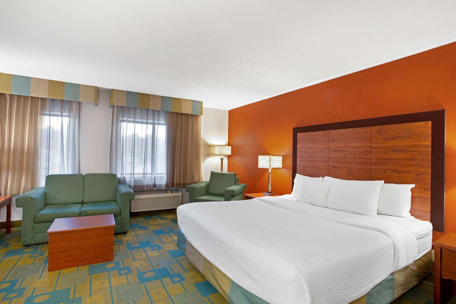 La Quinta Inn by Wyndham Auburn Worcester photo 29