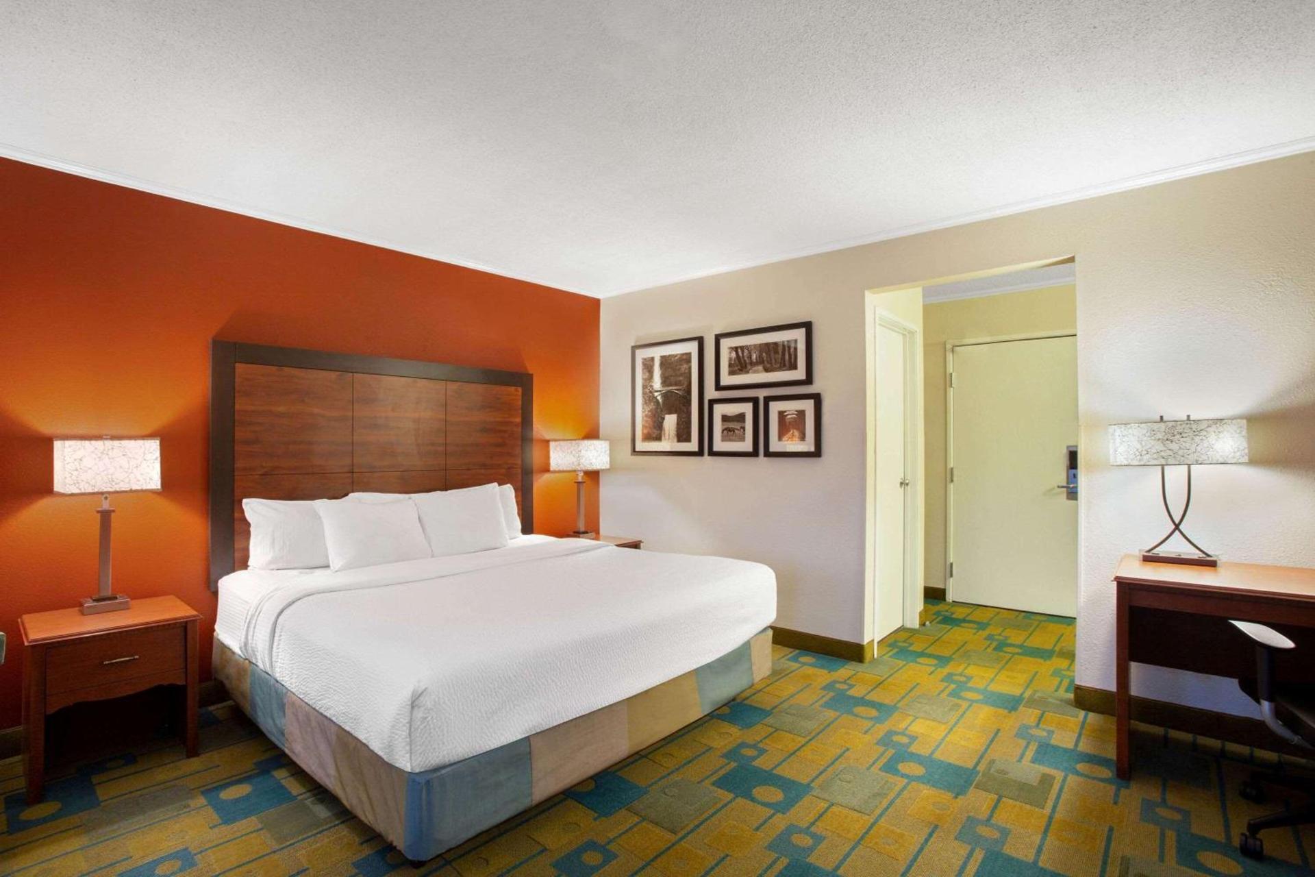 La Quinta Inn by Wyndham Auburn Worcester photo 21