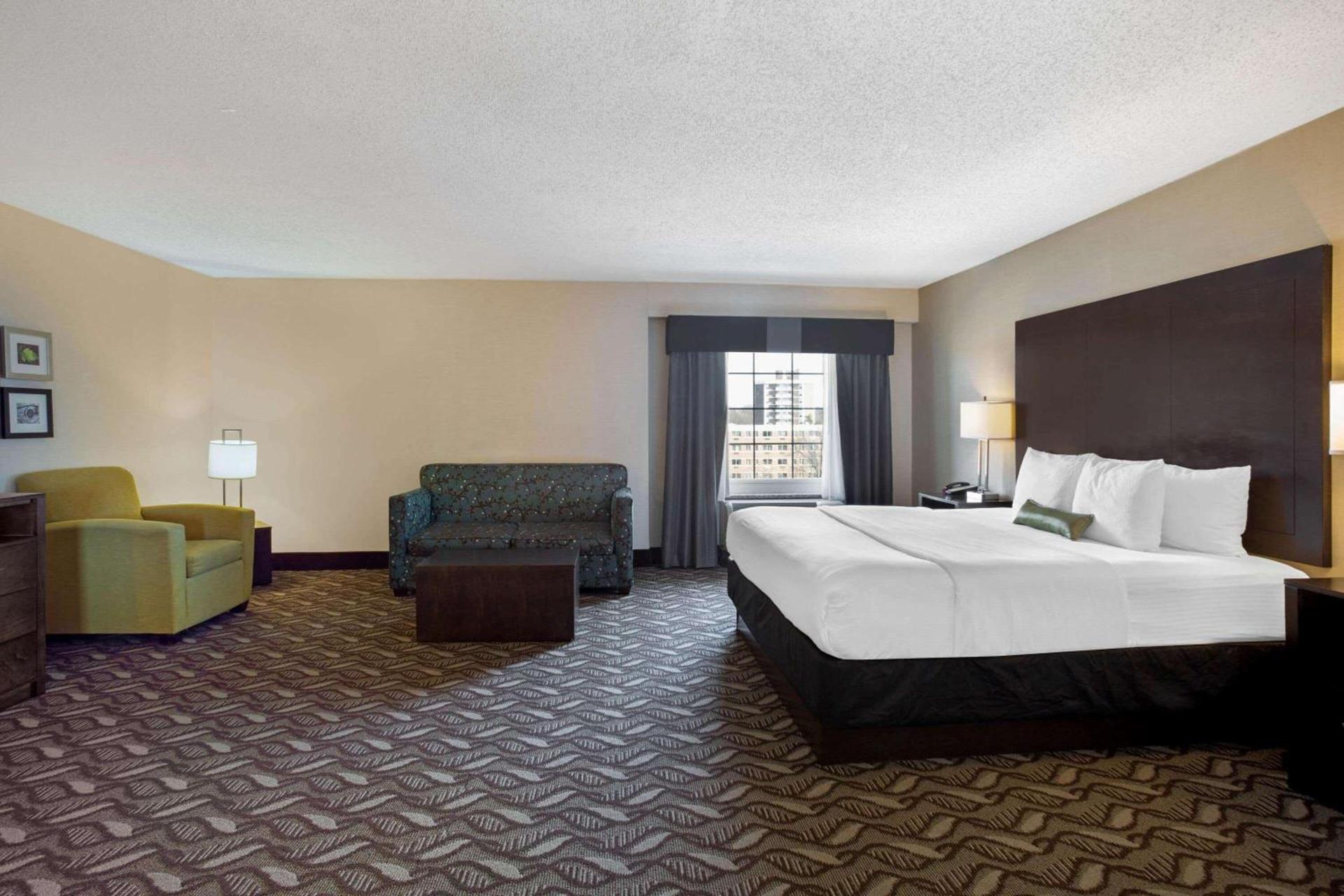 La Quinta by Wyndham Springfield photo 19