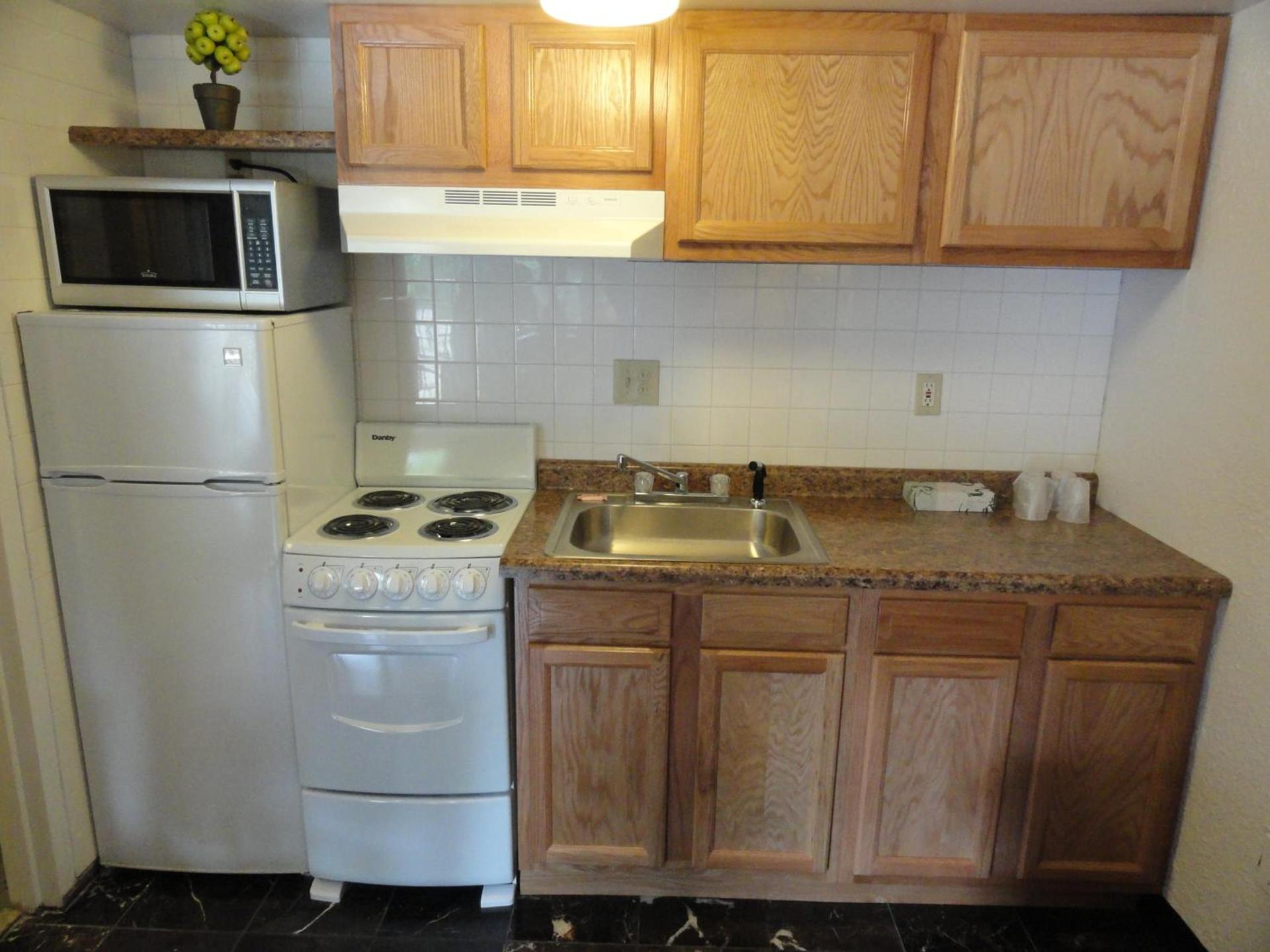 Grand Rapids Inn photo 11