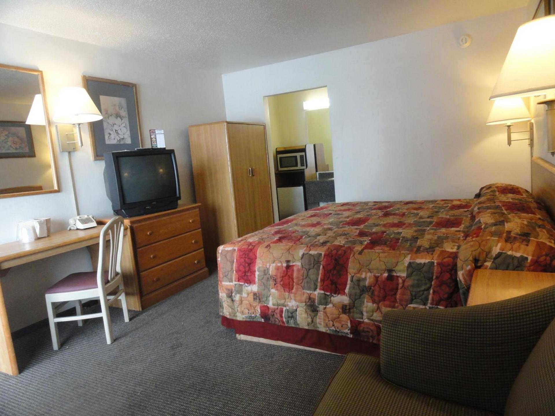 Grand Rapids Inn photo 14