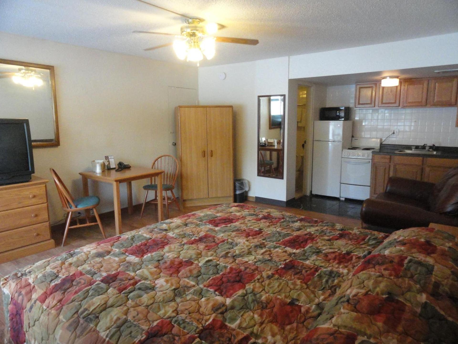Grand Rapids Inn photo 4