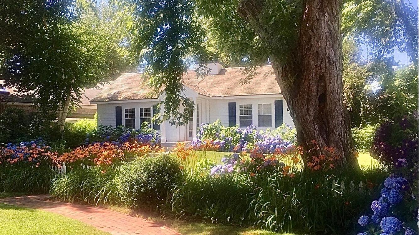 Queen Anne Inn photo 3