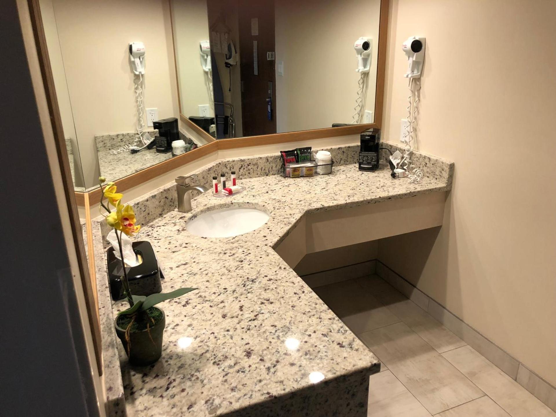 Baymont by Wyndham Chicago/Alsip photo 14