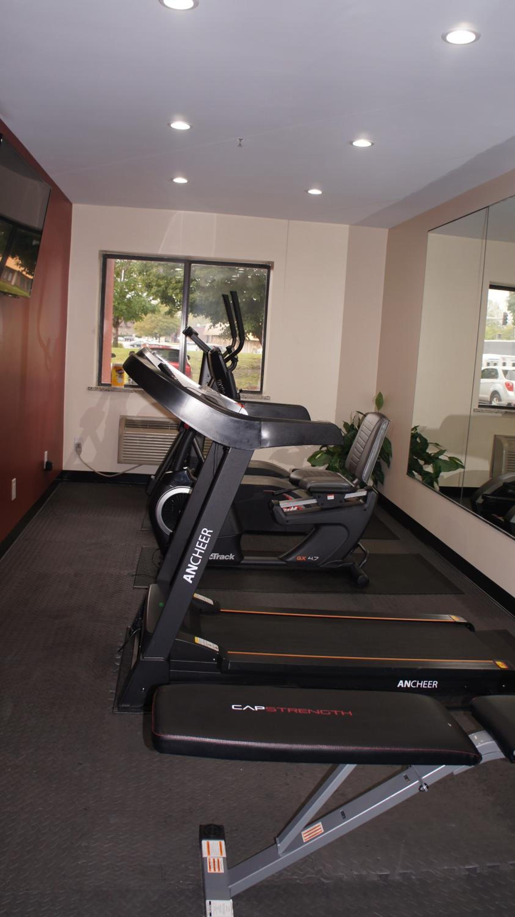 Baymont by Wyndham Chicago/Alsip photo 10