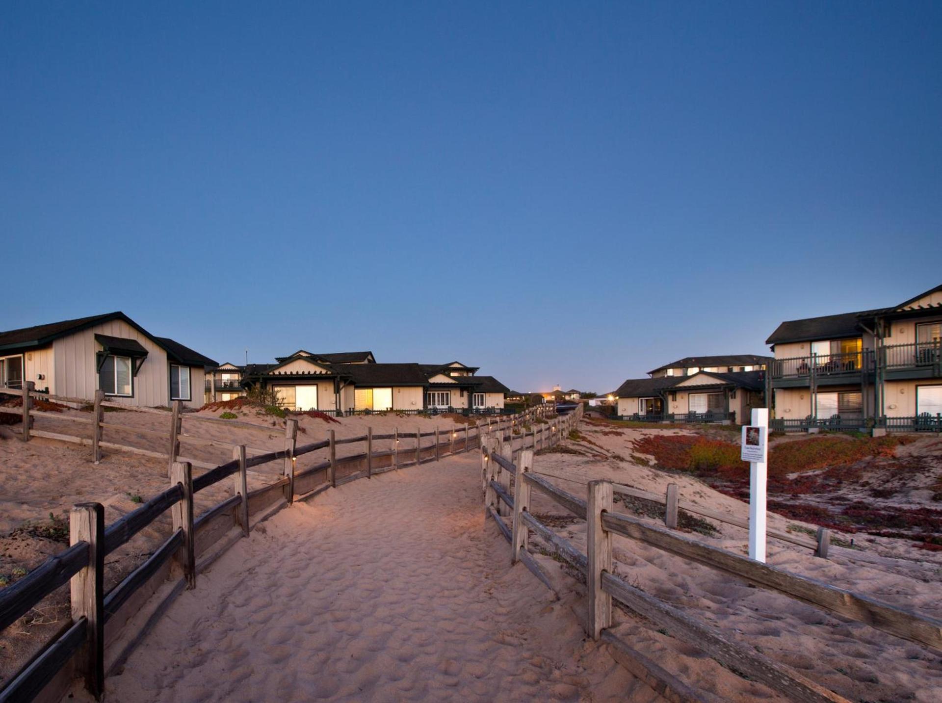 Sanctuary Beach Resort photo 3