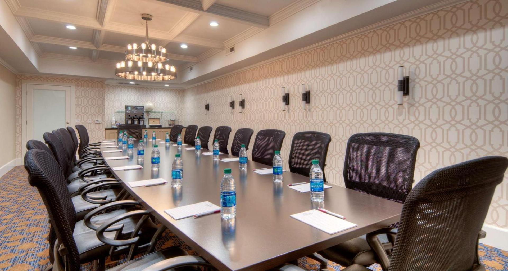 Best Western Plus Palm Court Hotel photo 32