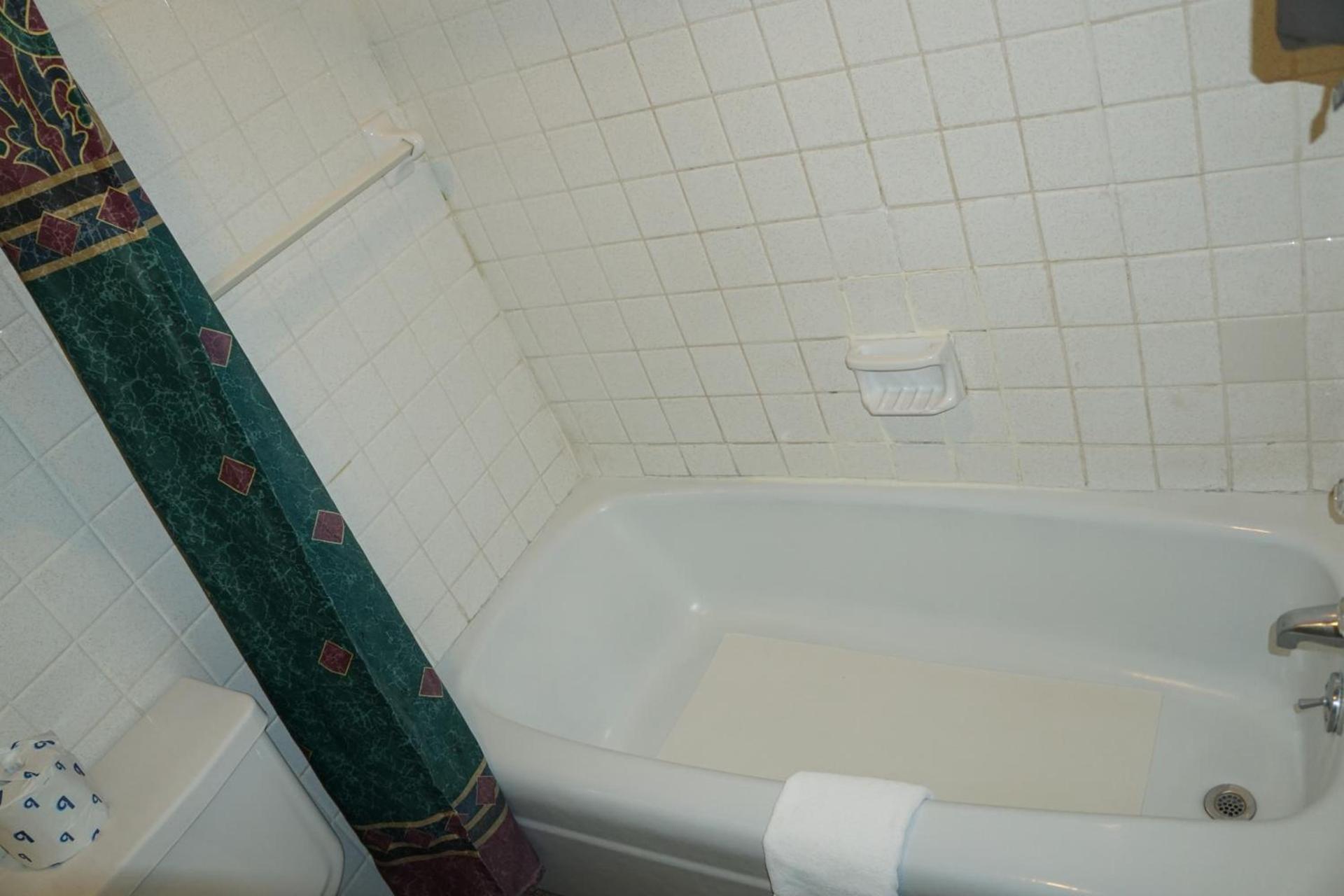 Lincoln Motel photo 15