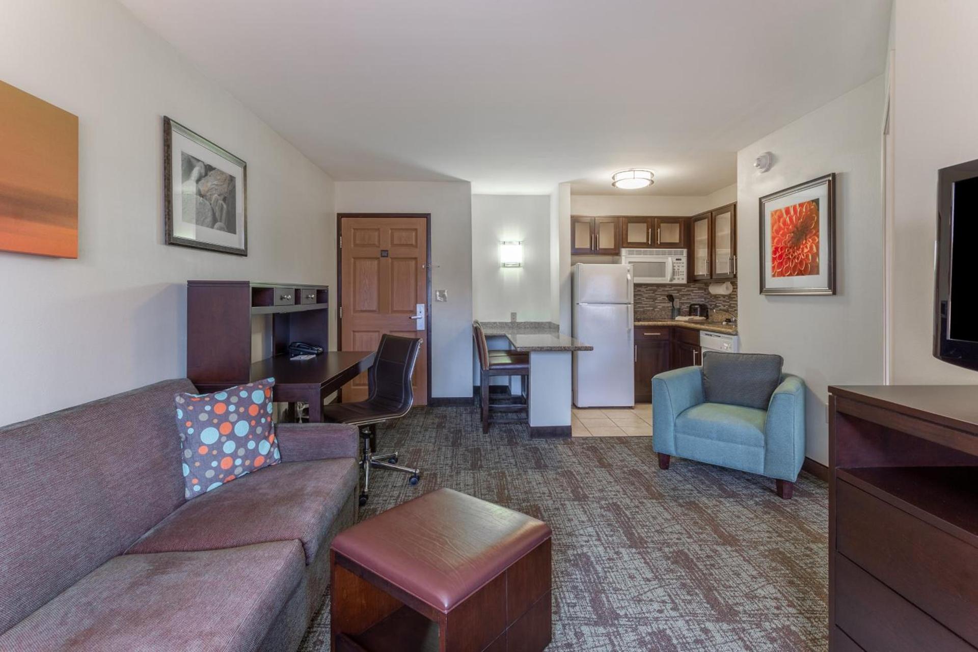 Staybridge Suites Davenport by IHG photo 24