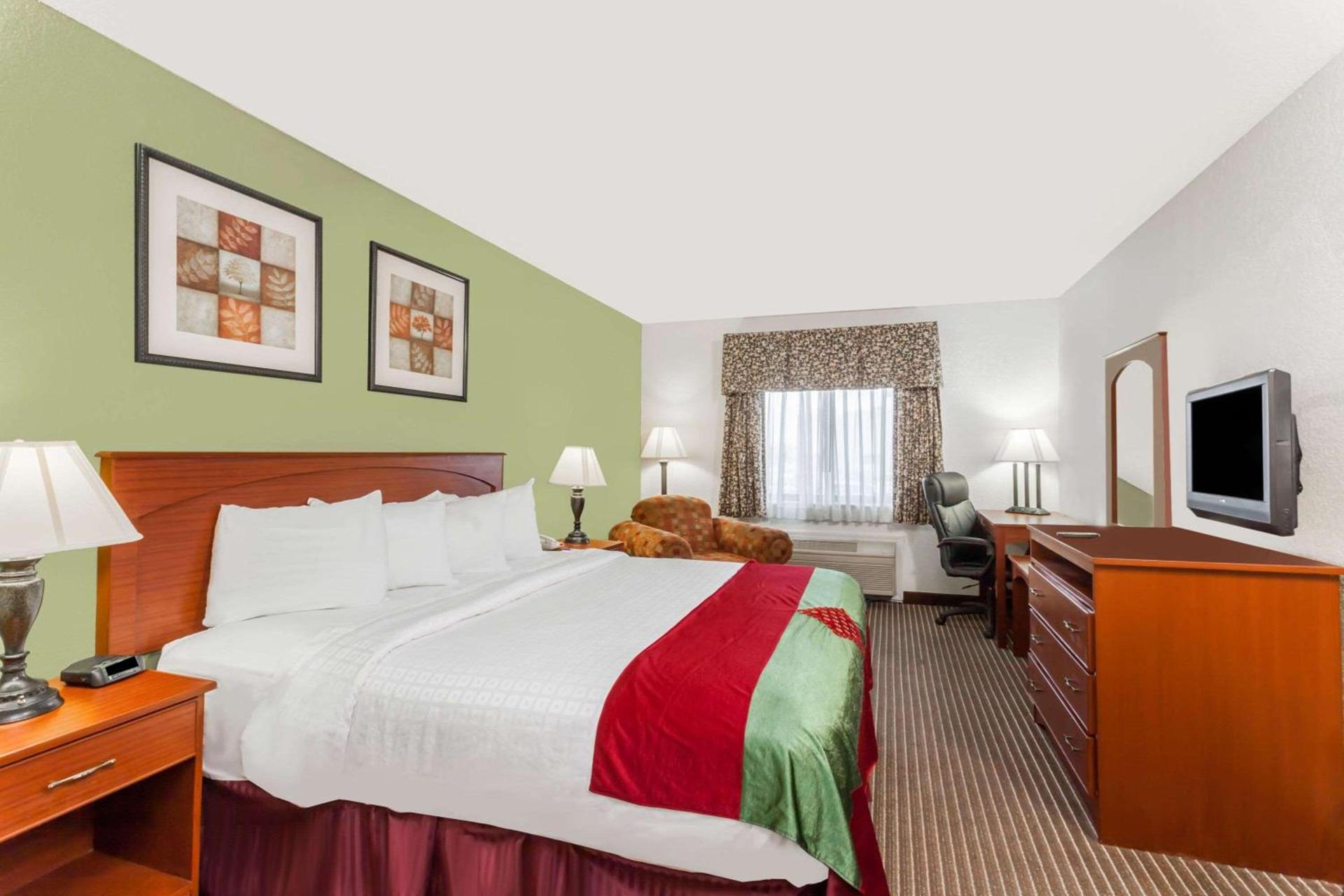 Baymont by Wyndham Jackson photo 23