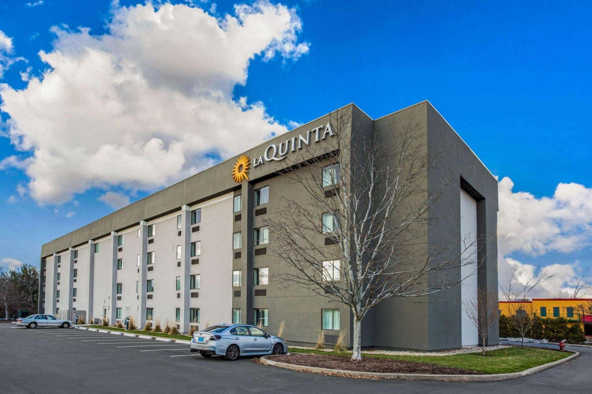 La Quinta by Wyndham Hartford Bradley Airport photo 47