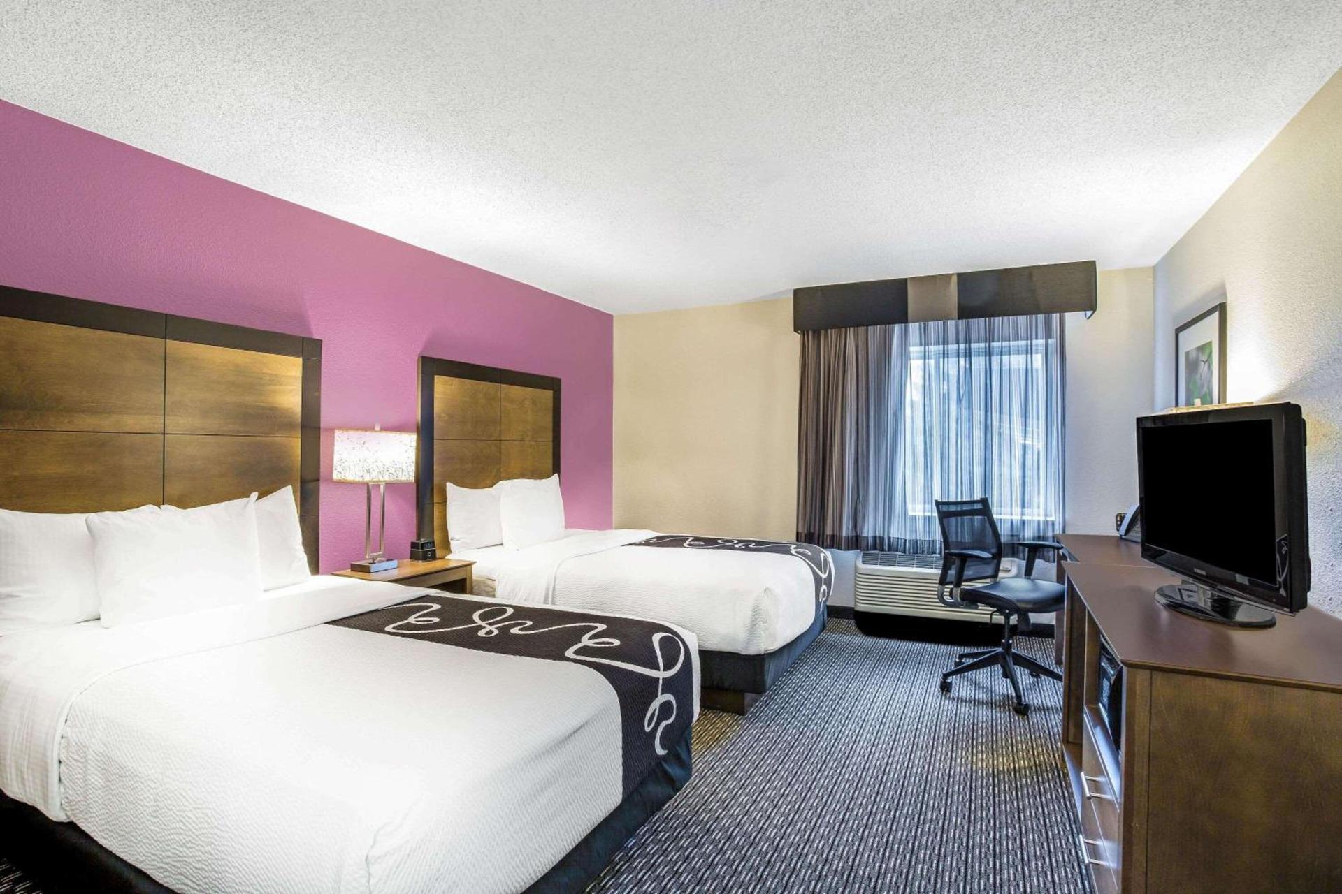 La Quinta by Wyndham Hartford Bradley Airport photo 30