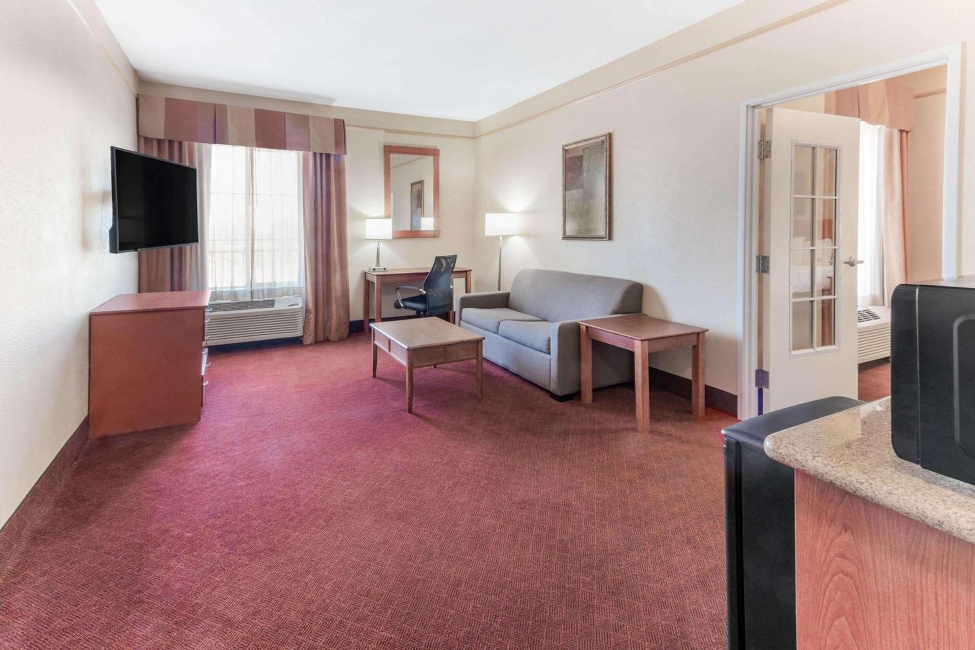 La Quinta by Wyndham Hobbs photo 29