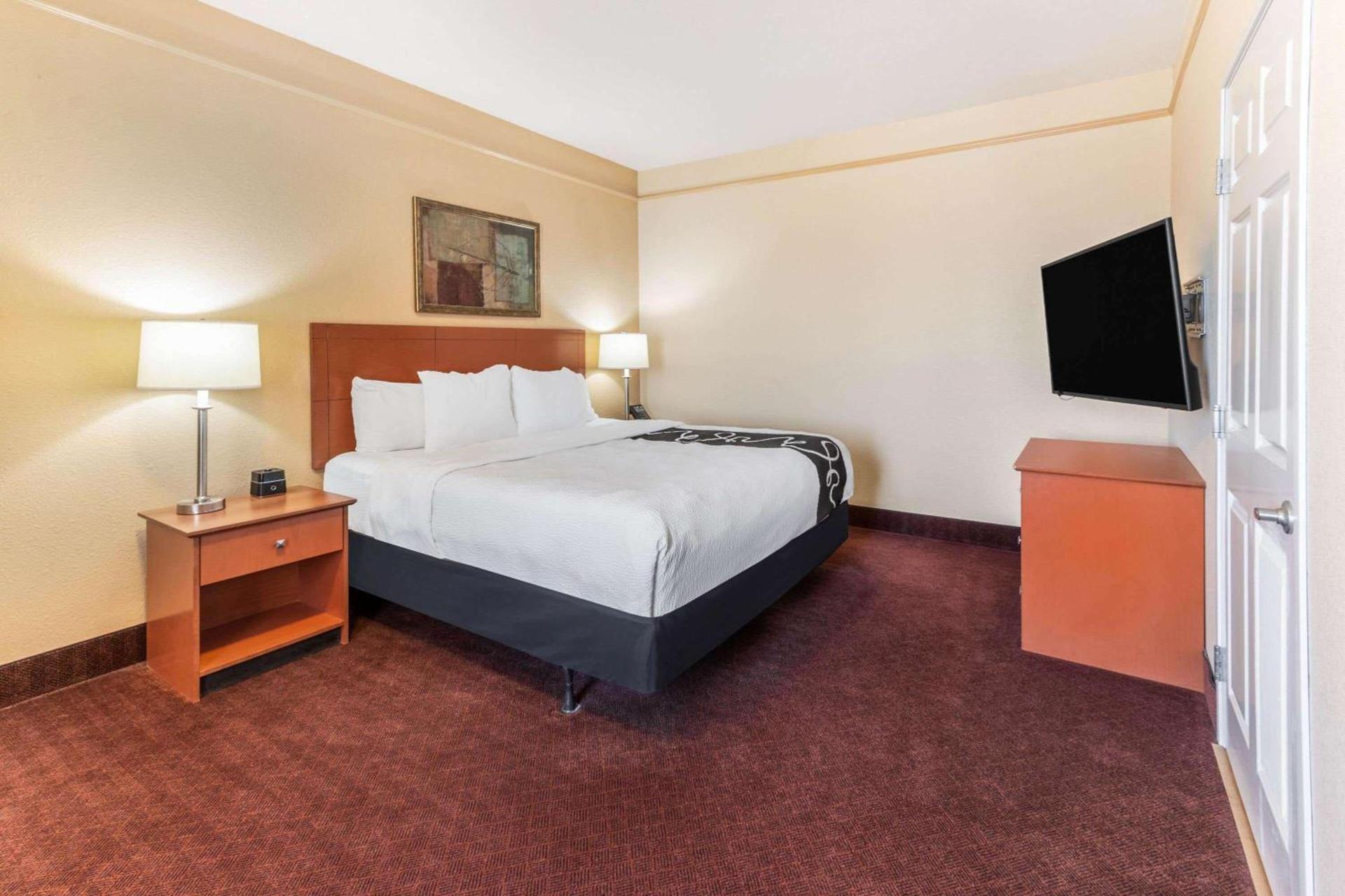La Quinta by Wyndham Hobbs photo 30