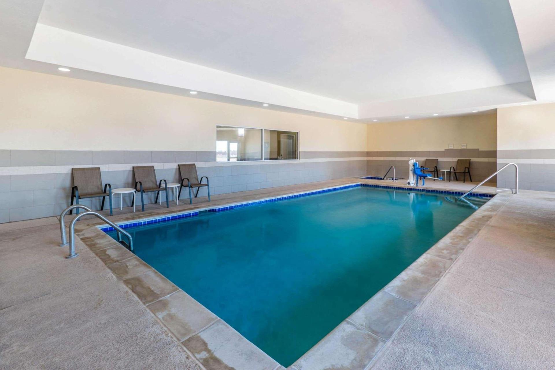 La Quinta by Wyndham Artesia photo 2