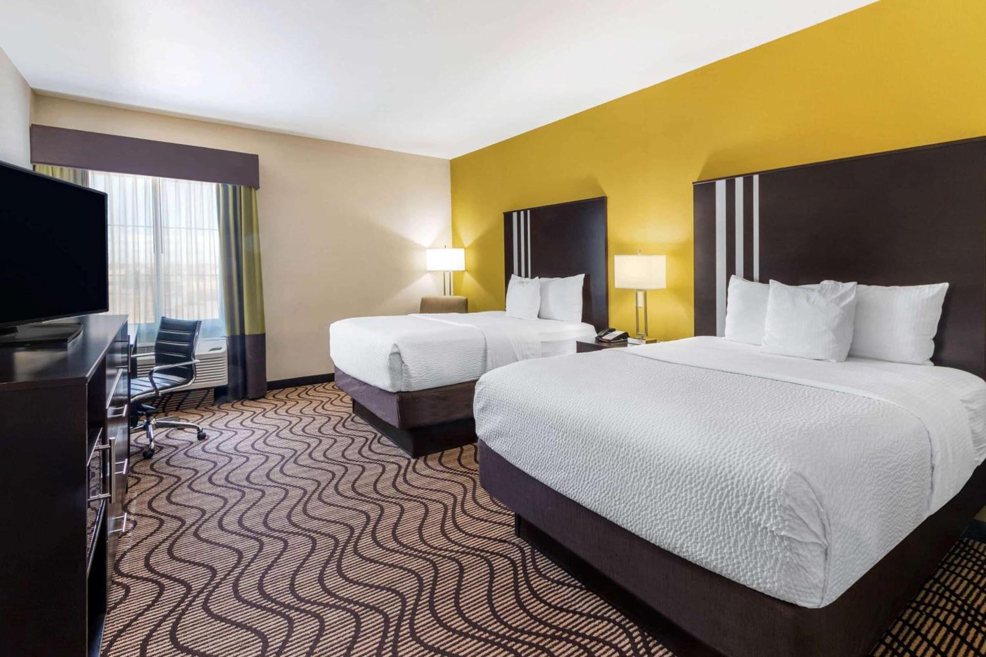 La Quinta by Wyndham Artesia photo 18
