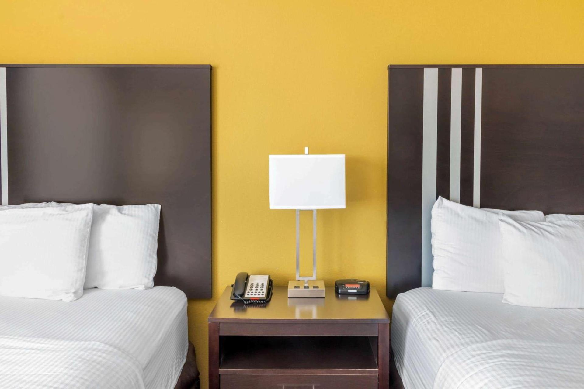 La Quinta by Wyndham Artesia photo 24