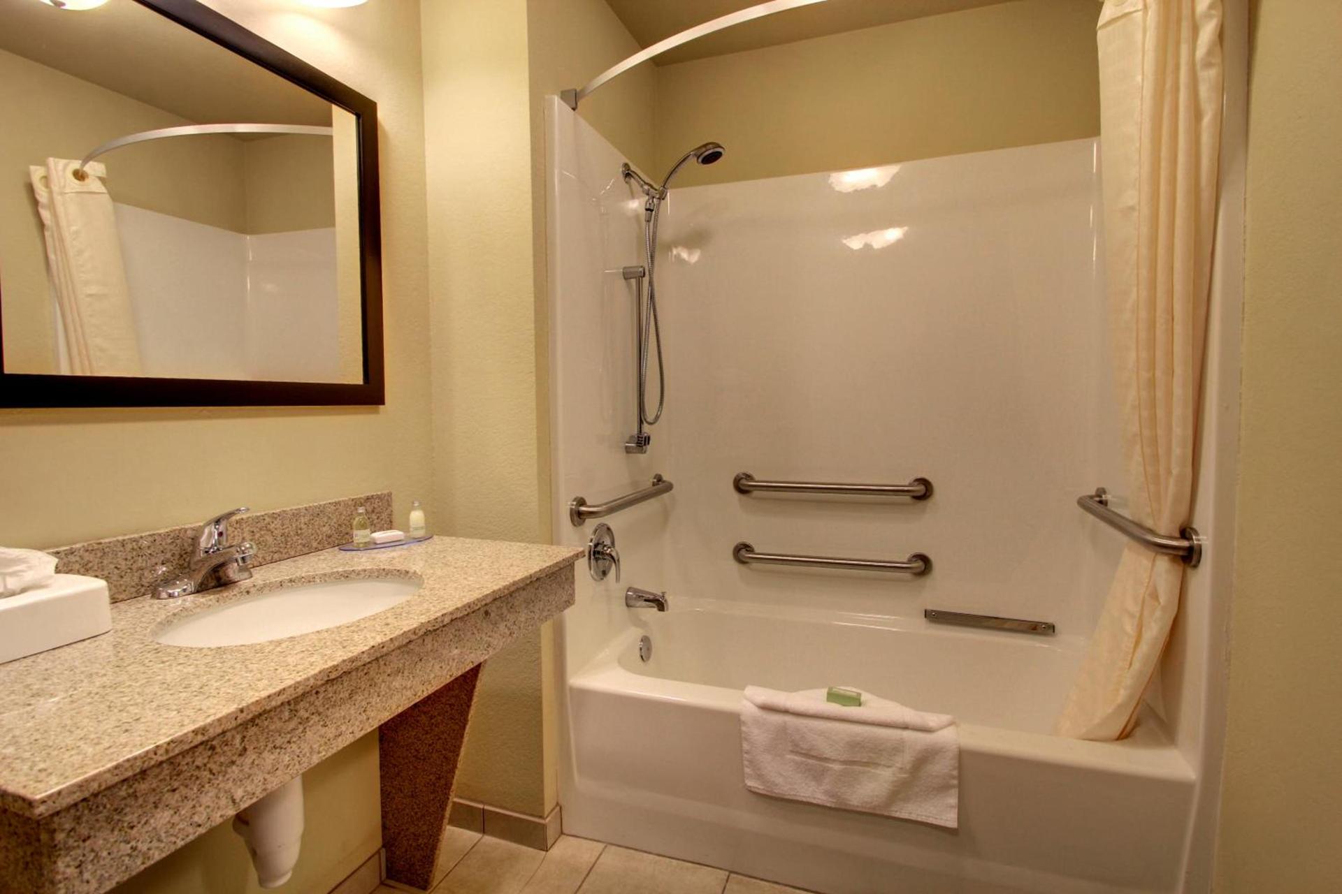 Cobblestone Inn & Suites - Rugby photo 37