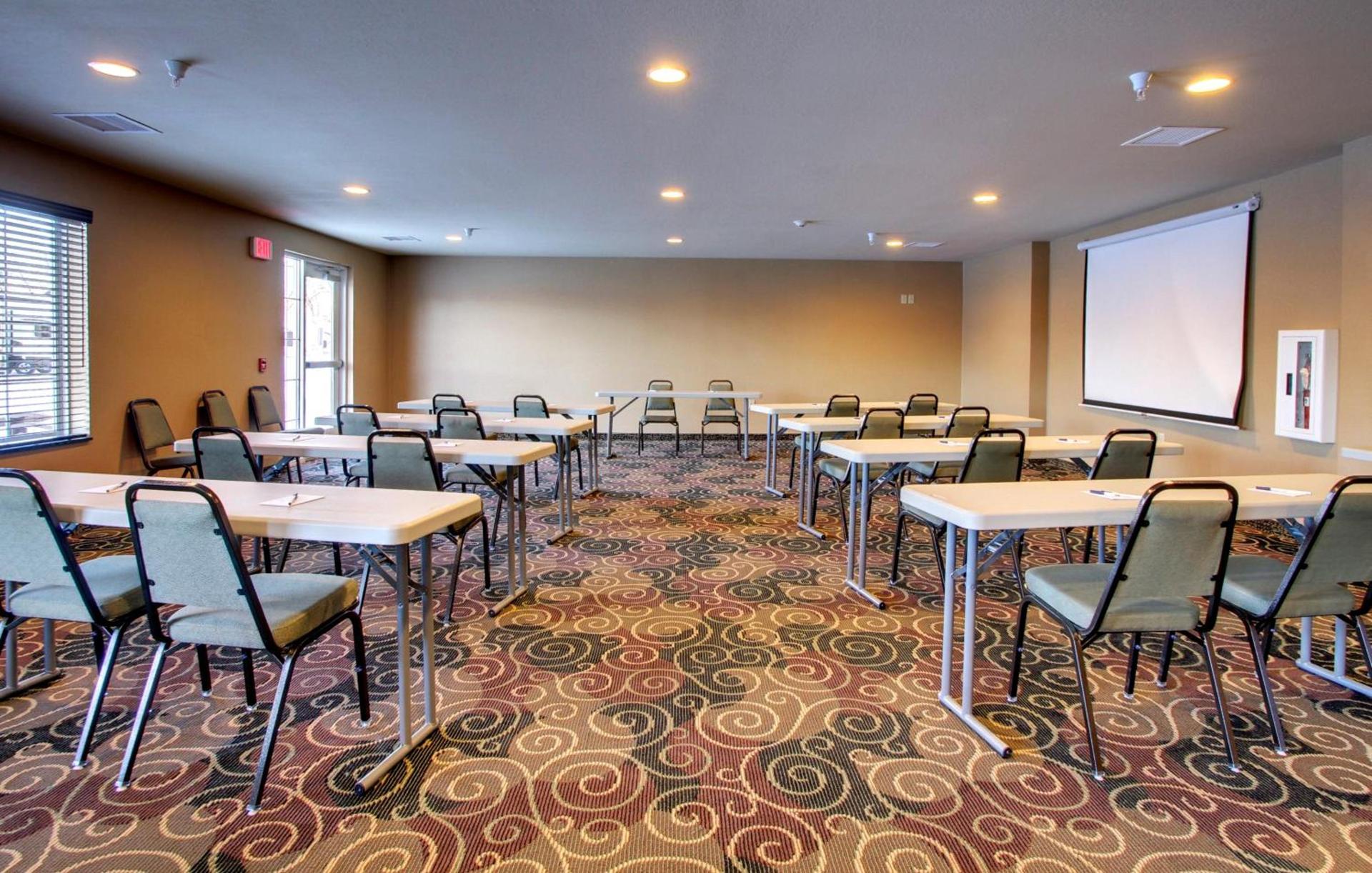 Cobblestone Inn & Suites - Rugby photo 31