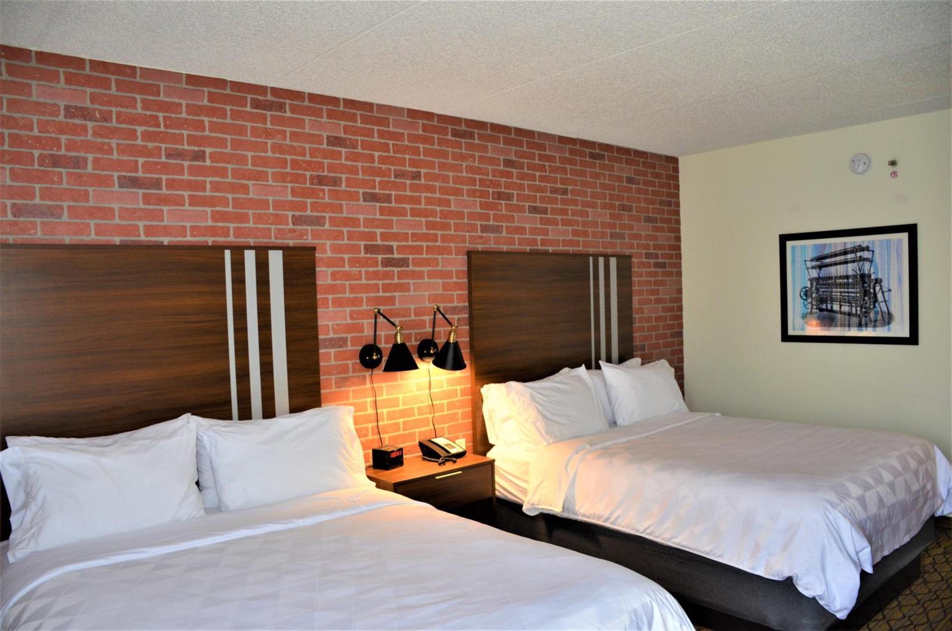 Burrstone Inn, an Ascend Collection Hotel photo 11