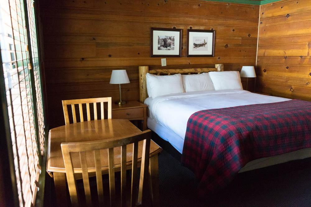 Shaver Lake Village Hotel photo 5