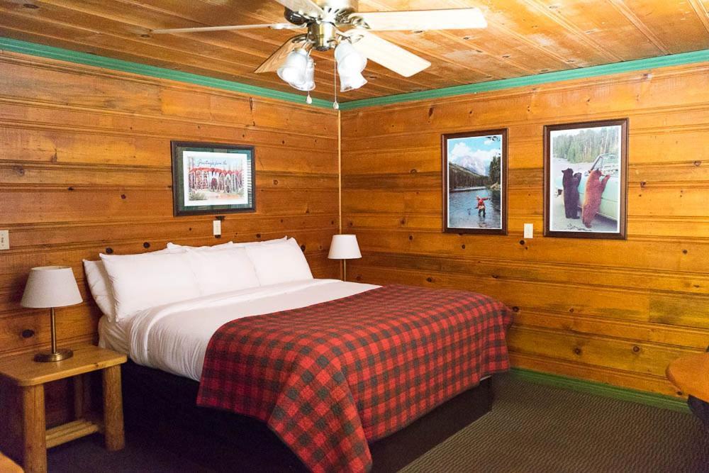 Shaver Lake Village Hotel photo 65