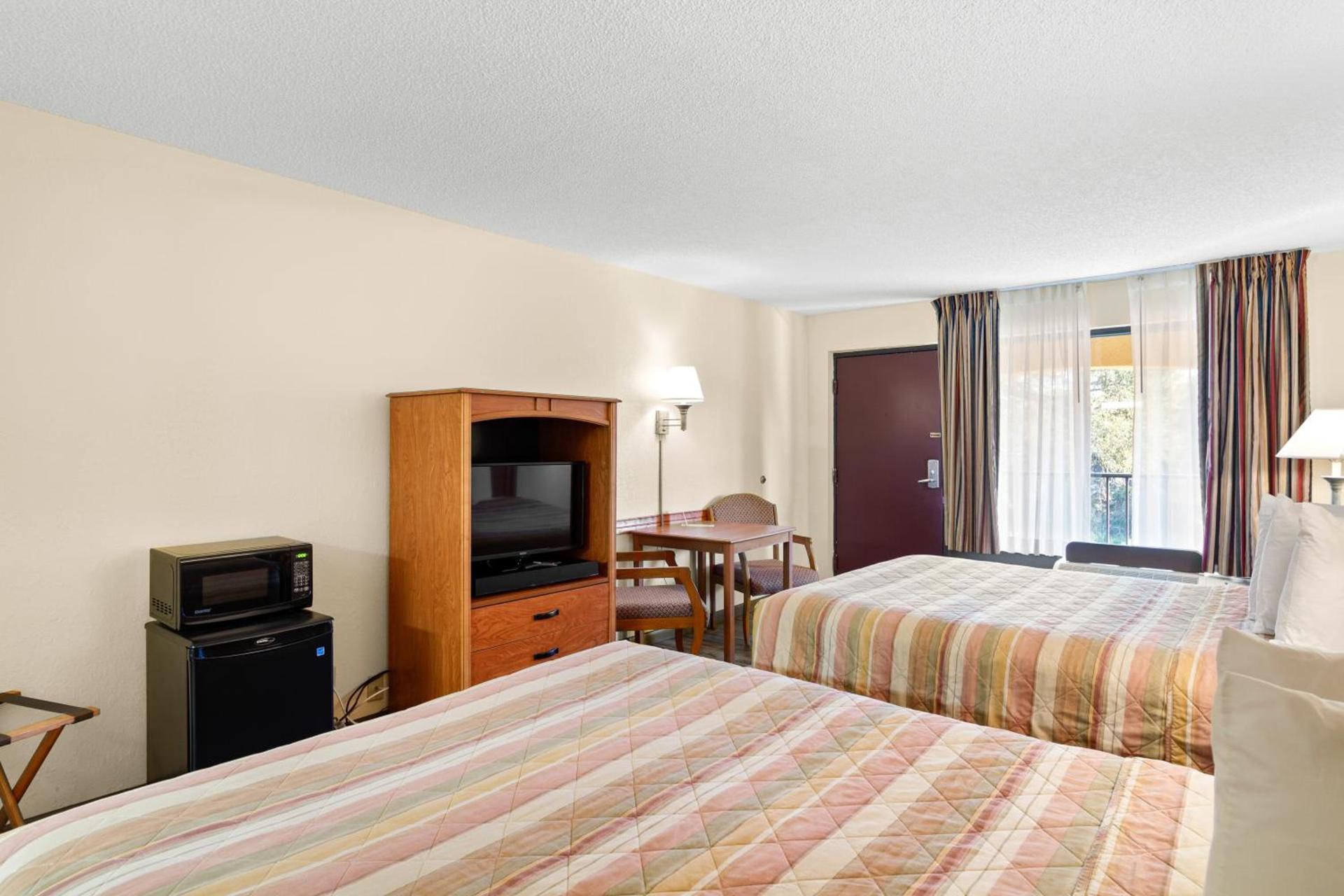 Americas Best Value Inn Ocean Inn photo 4