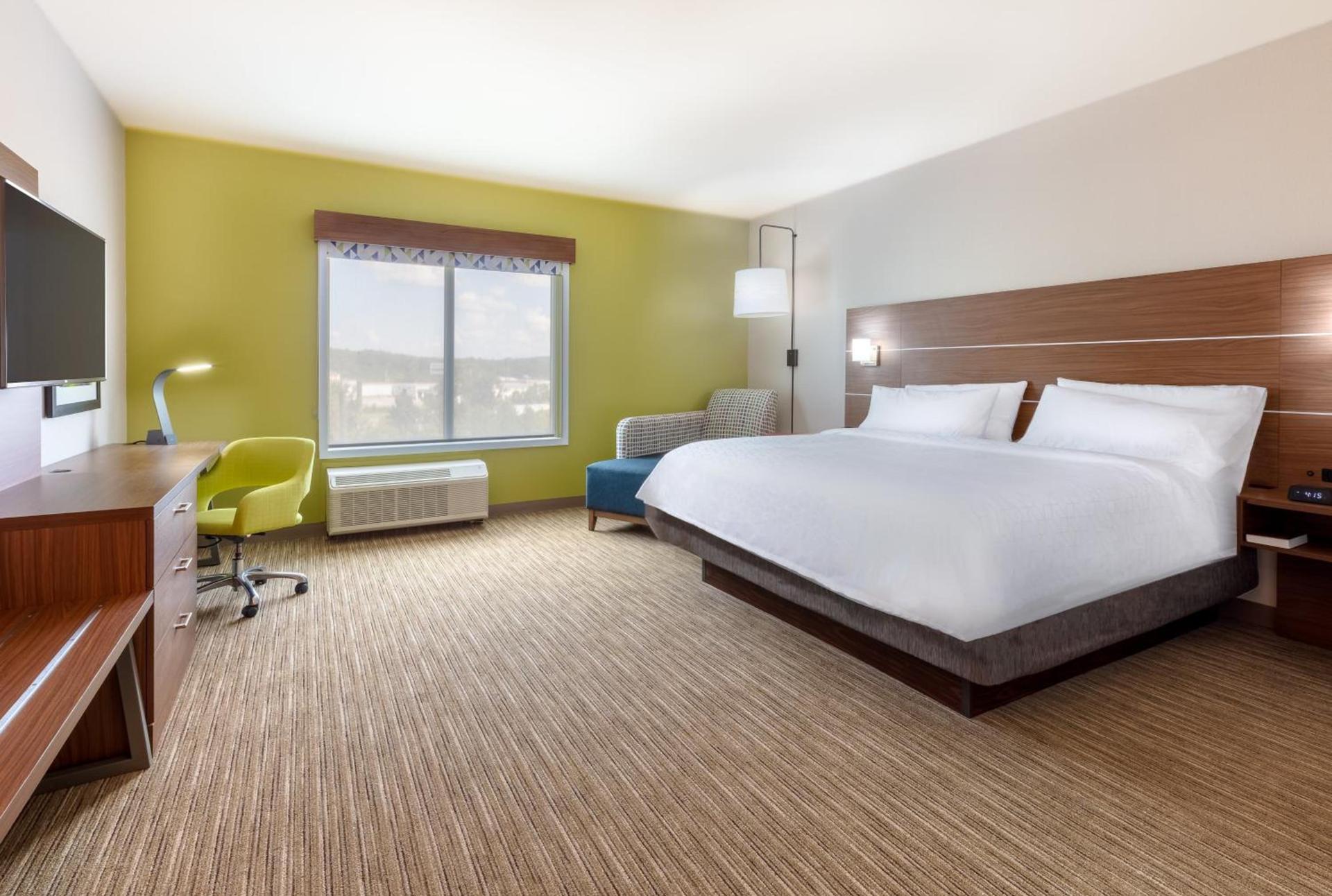 Holiday Inn Express Calhoun South by IHG photo 28
