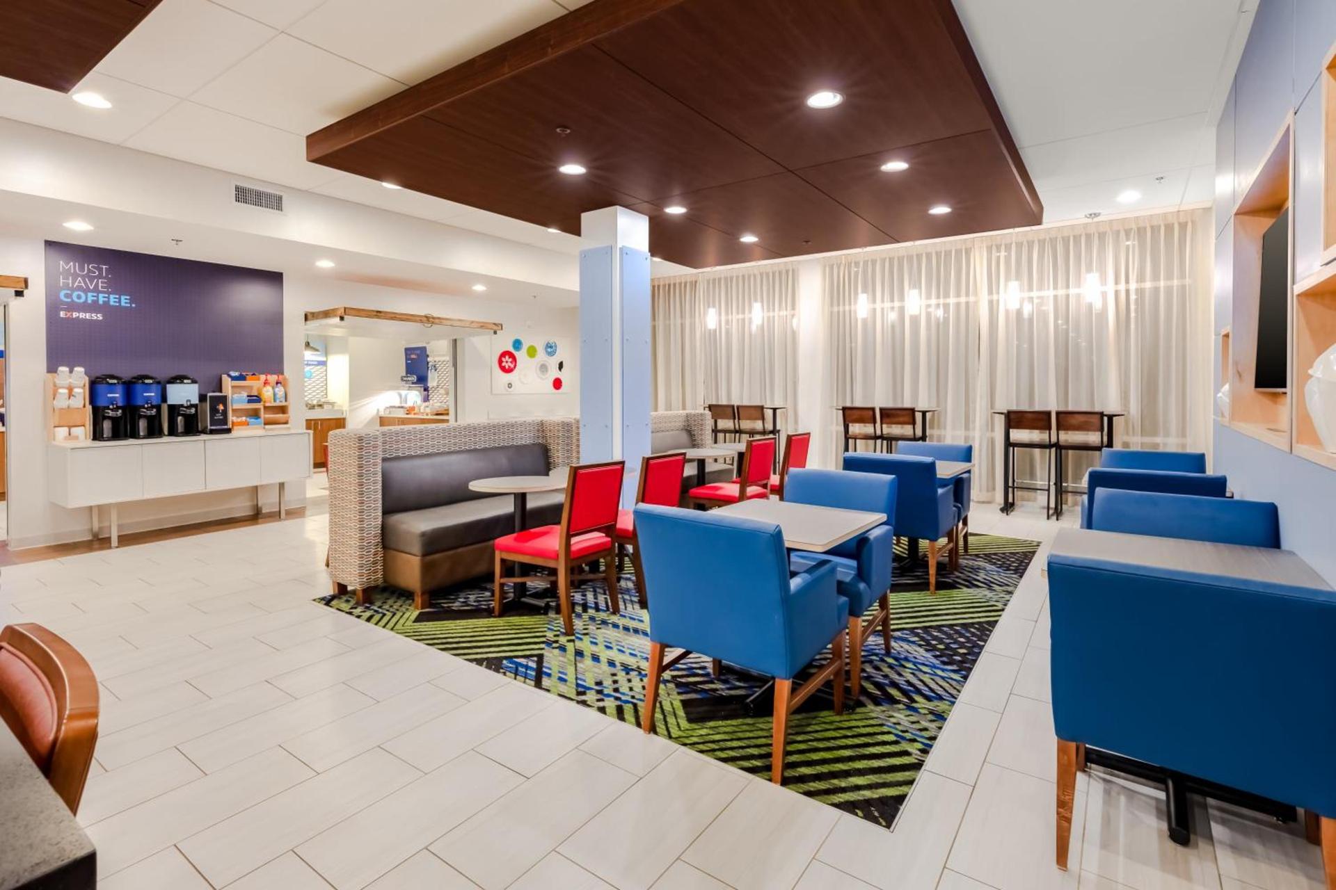Holiday Inn Express Calhoun South by IHG photo 13