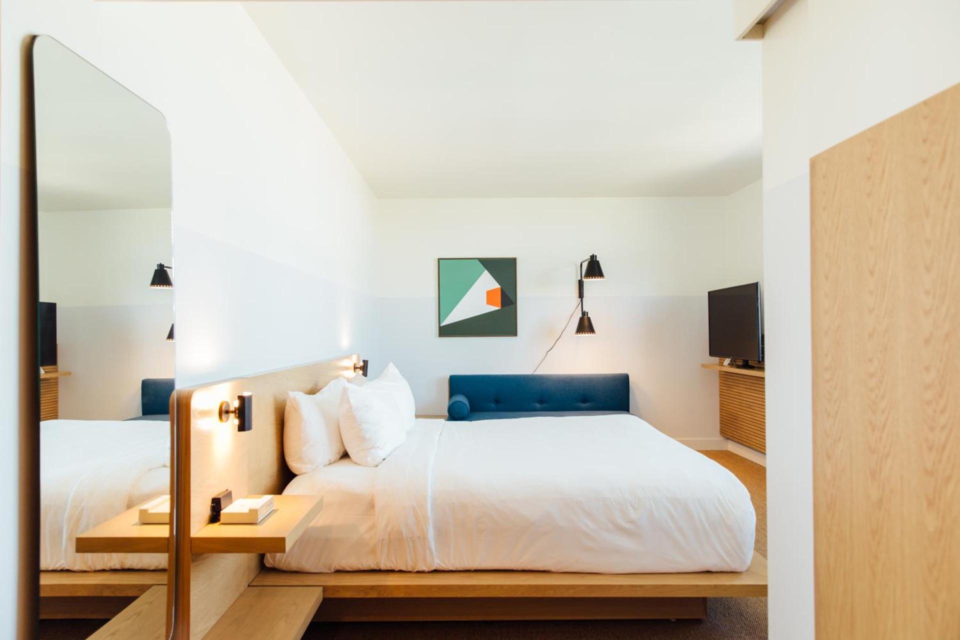 Hotel June West LA, a Member of Design Hotels photo 36