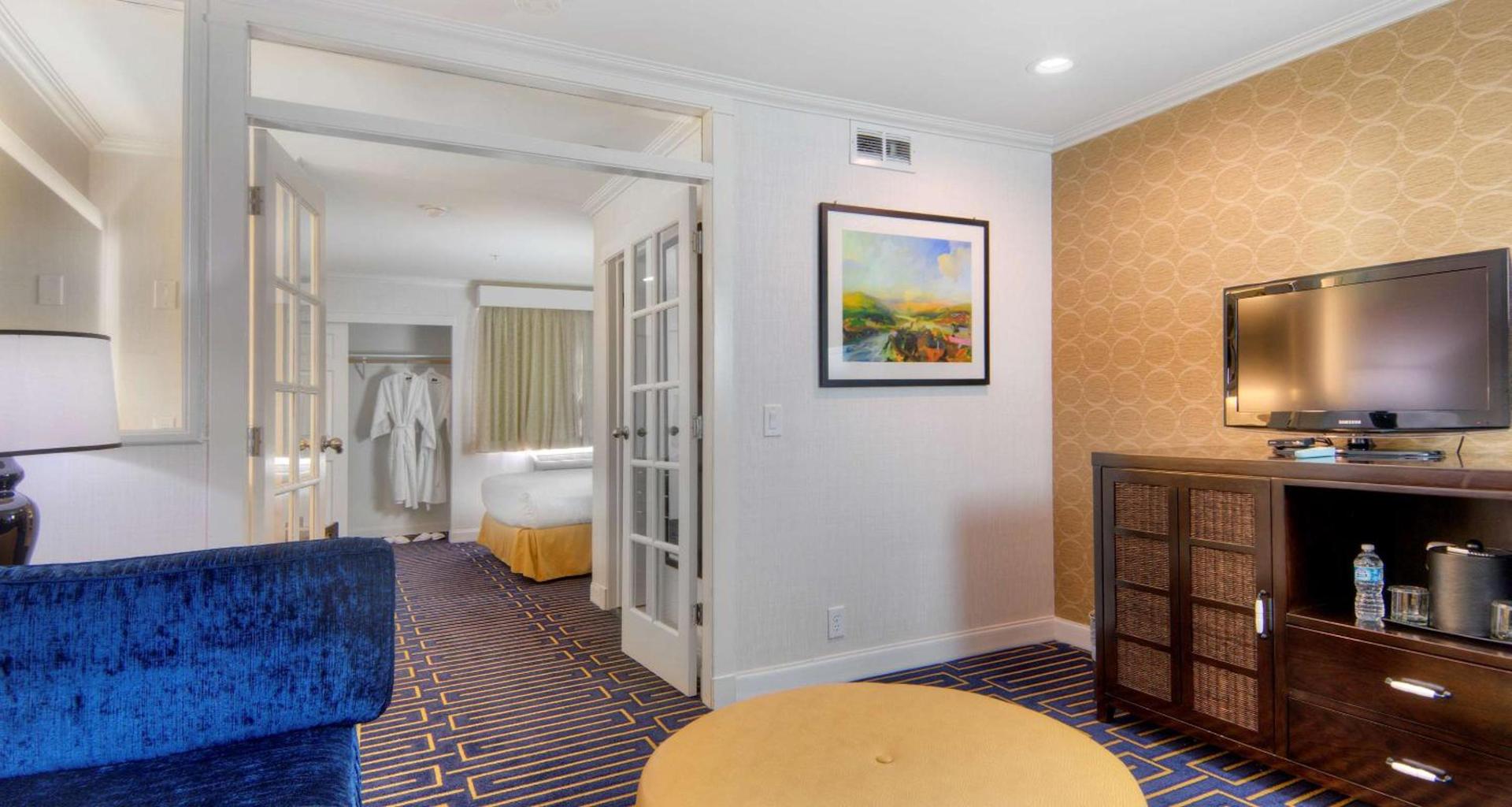 Best Western Plus Palm Court Hotel photo 36
