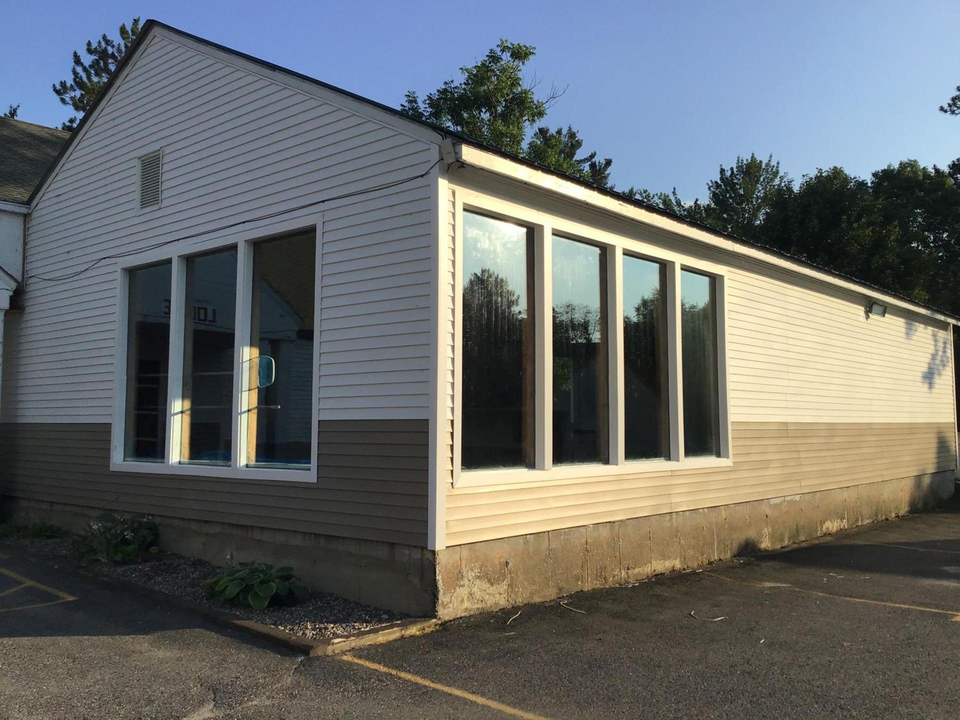 Stonybrook Motel & Lodge photo 12