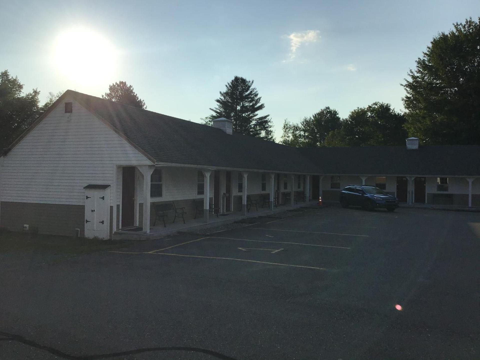 Stonybrook Motel & Lodge photo 15