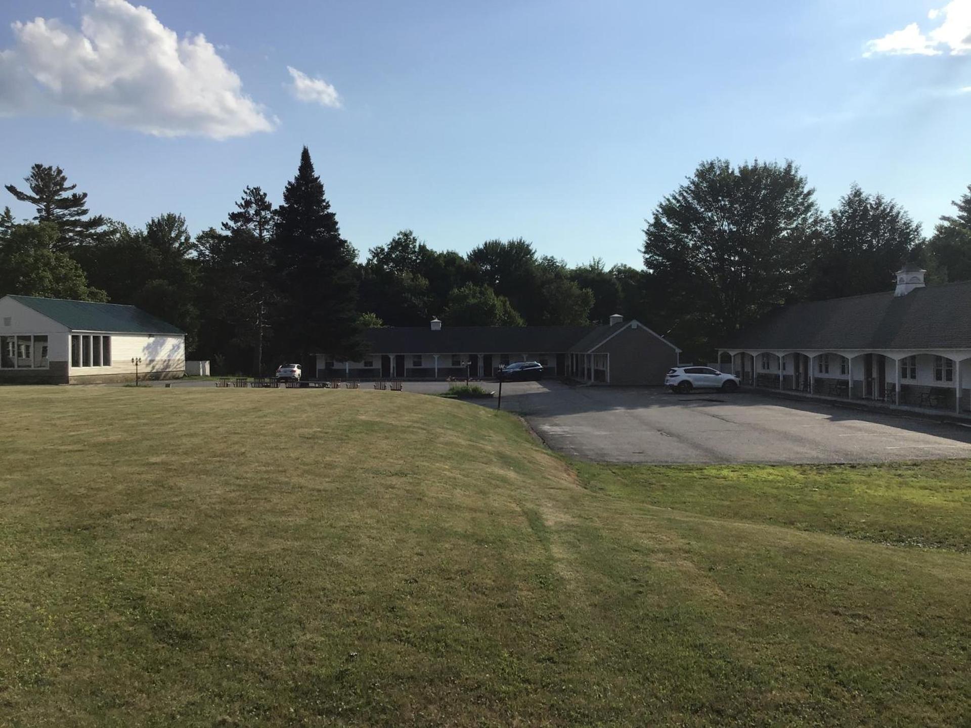 Stonybrook Motel & Lodge photo 22