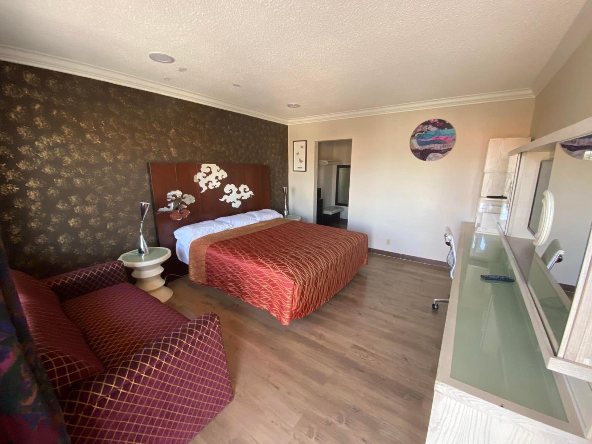 Villa Park Motel photo 13