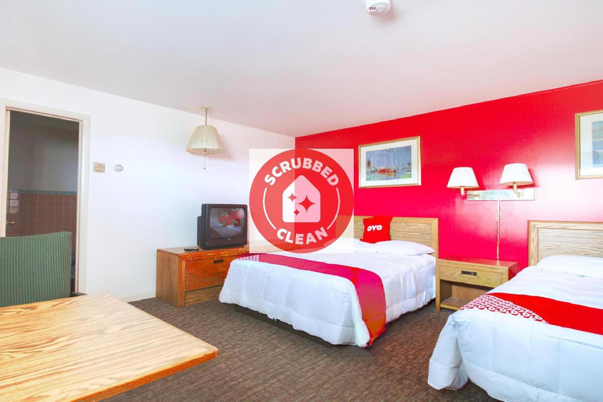OYO Hotel Dalton PA I-81 photo 26
