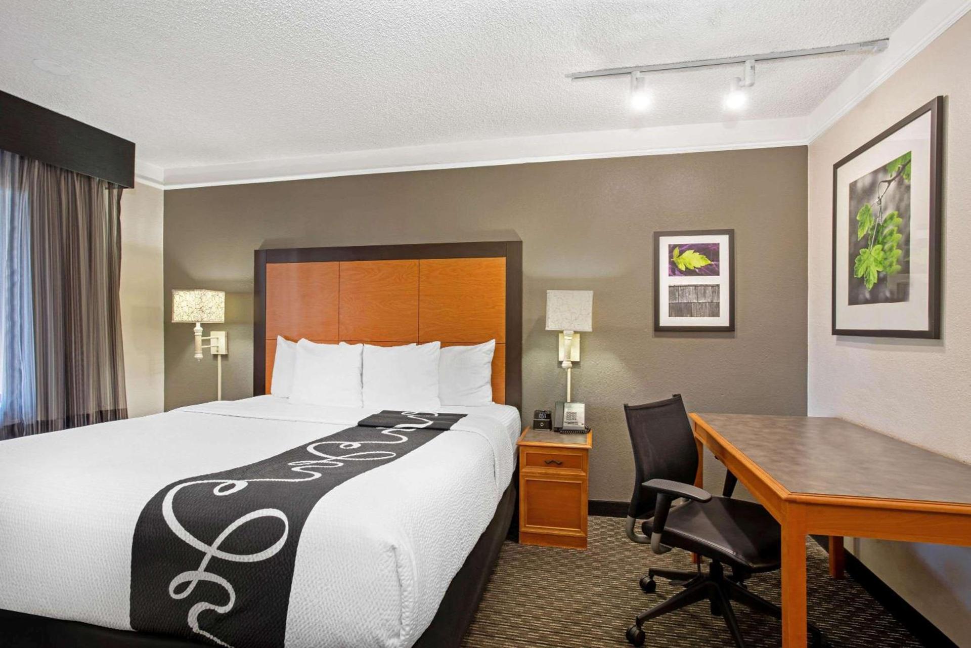 La Quinta Inn by Wyndham Tucson East photo 16