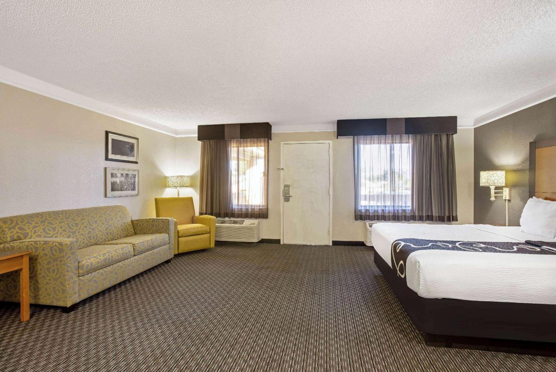 La Quinta Inn by Wyndham Tucson East photo 24