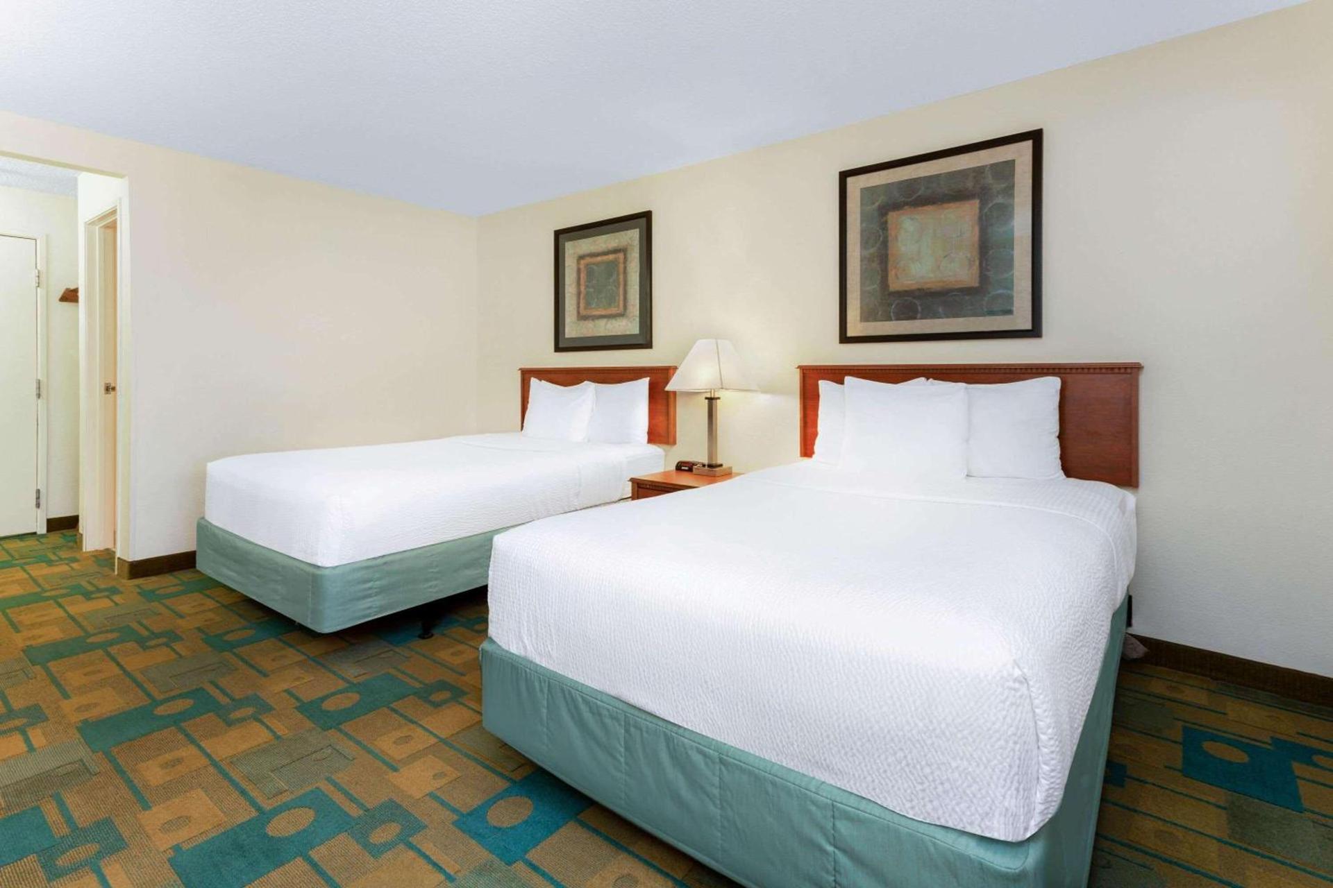 La Quinta Inn by Wyndham Chicago Willowbrook photo 34